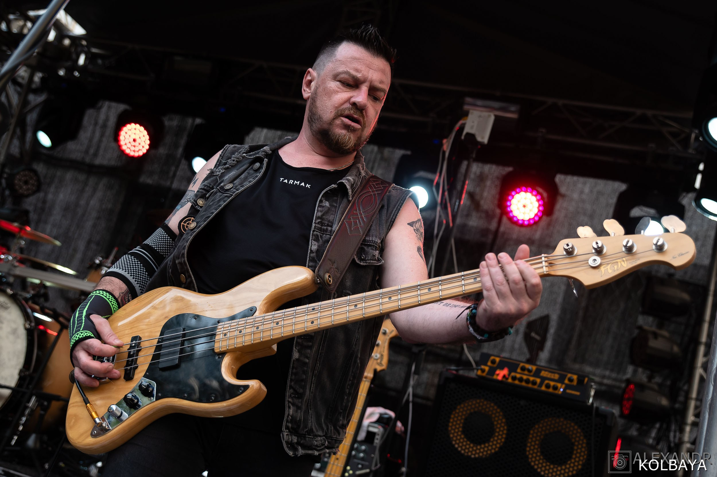 Фоторепортаж с мэшап концерта группы Черный Обелиск 4 июля 2024 года. Концертный и театральный репортажный фотограф в Москве Александр Колбая