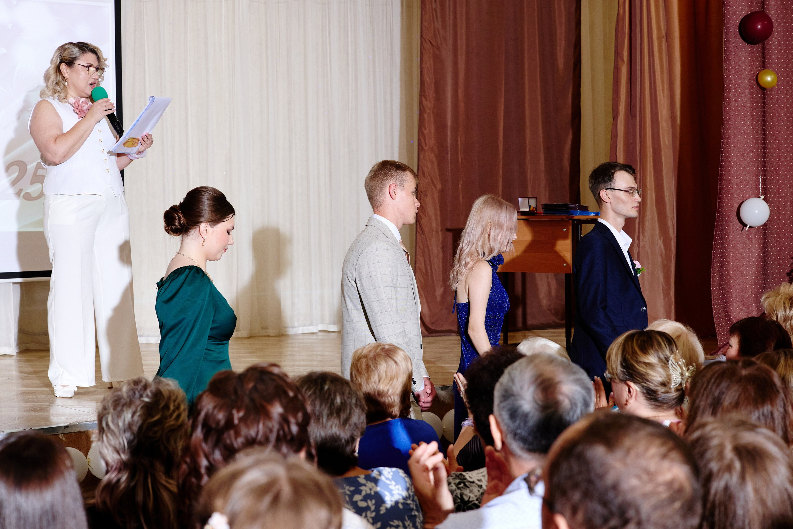 Выпускной 35 Сош. Фотограф Выпускные альбомы Таганрог Сергей Коробченко