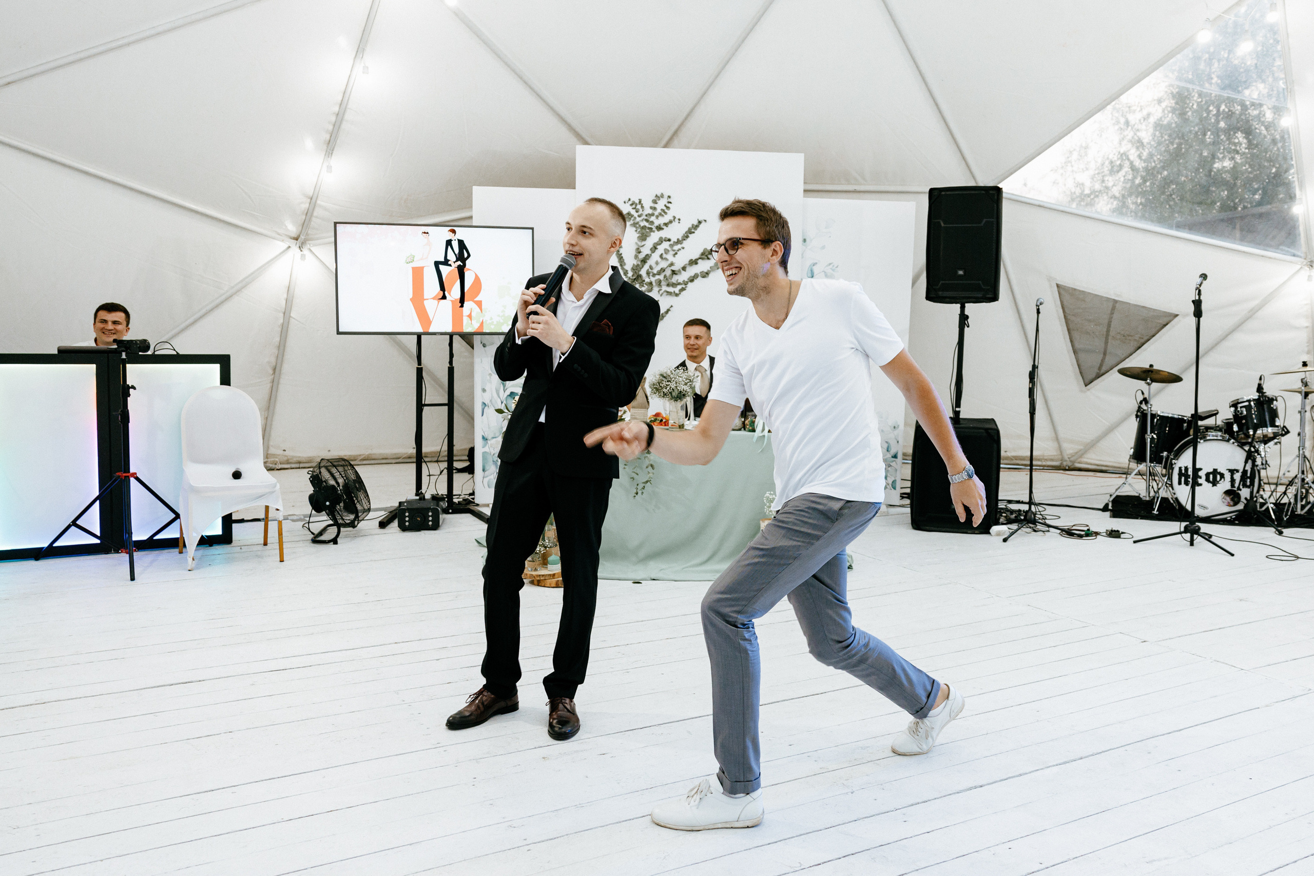 Дина и Антон. Шатер Яженю. Свадебный фотограф Балчугова Мария Екатеринбург