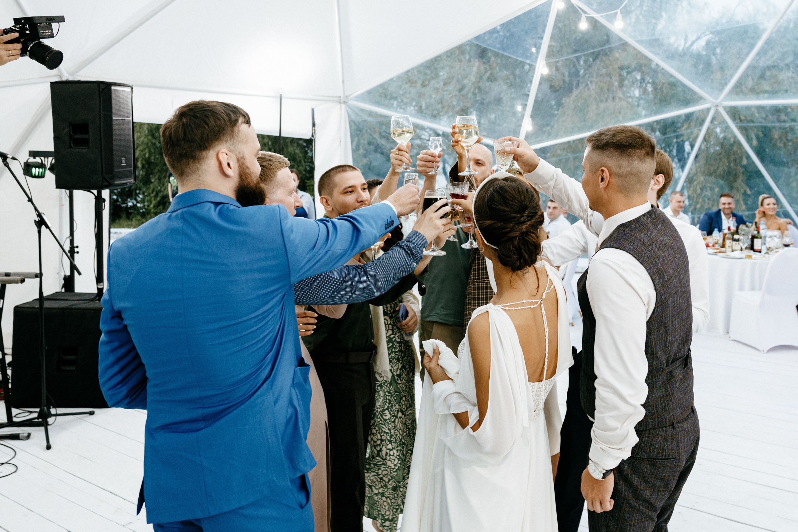 Дина и Антон. Шатер Яженю. Свадебный фотограф Балчугова Мария Екатеринбург