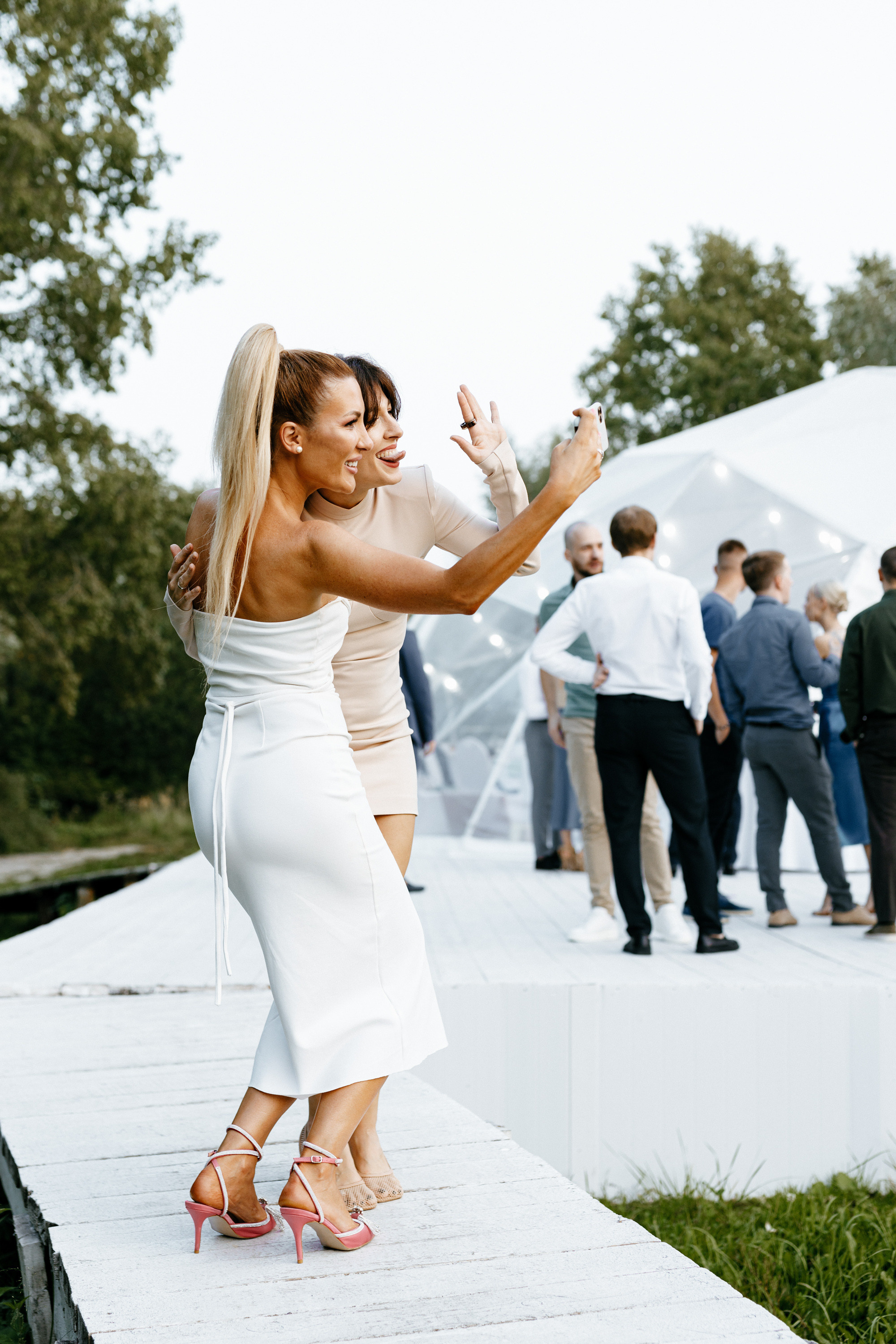 Дина и Антон. Шатер Яженю. Свадебный фотограф Балчугова Мария Екатеринбург