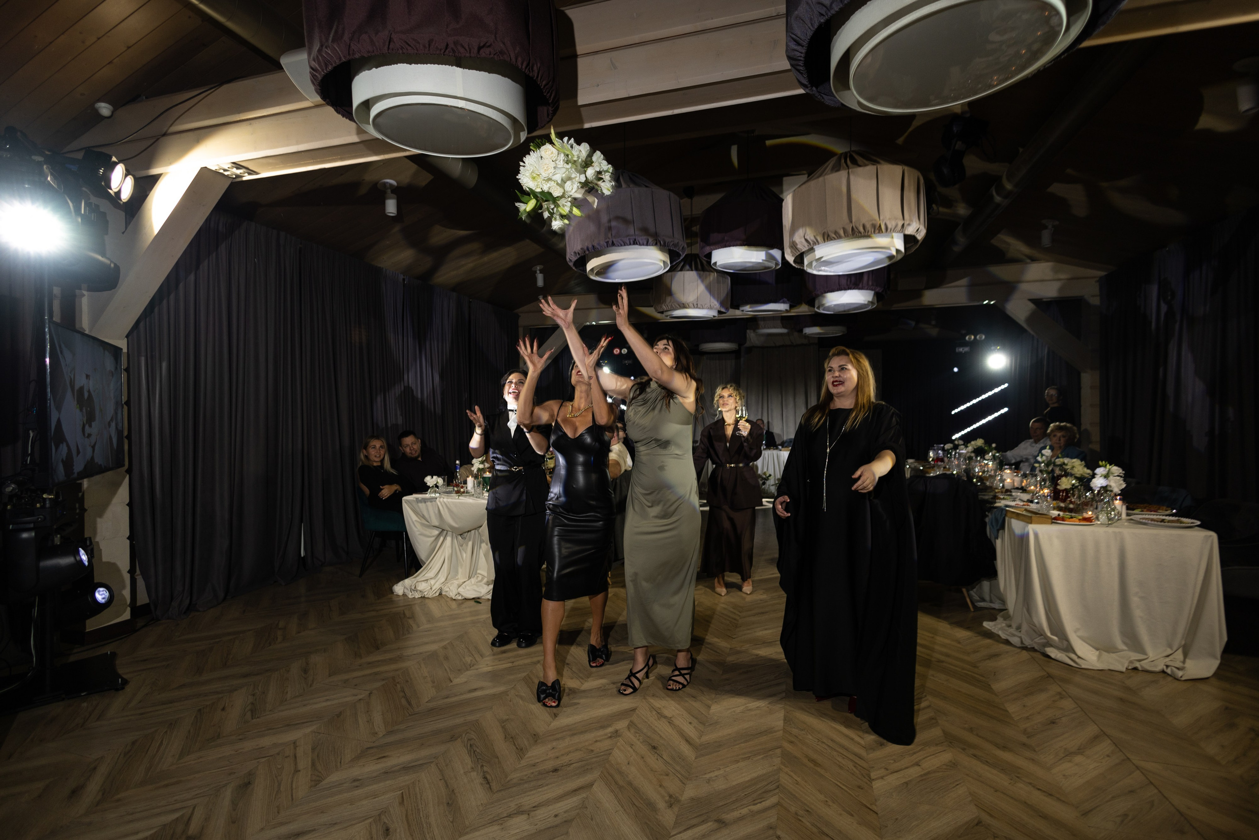 Leonid & Olga. Фотограф свадебный, репортажный, индивидуальный, фото для маркетплейсов, брендов, автосалонов