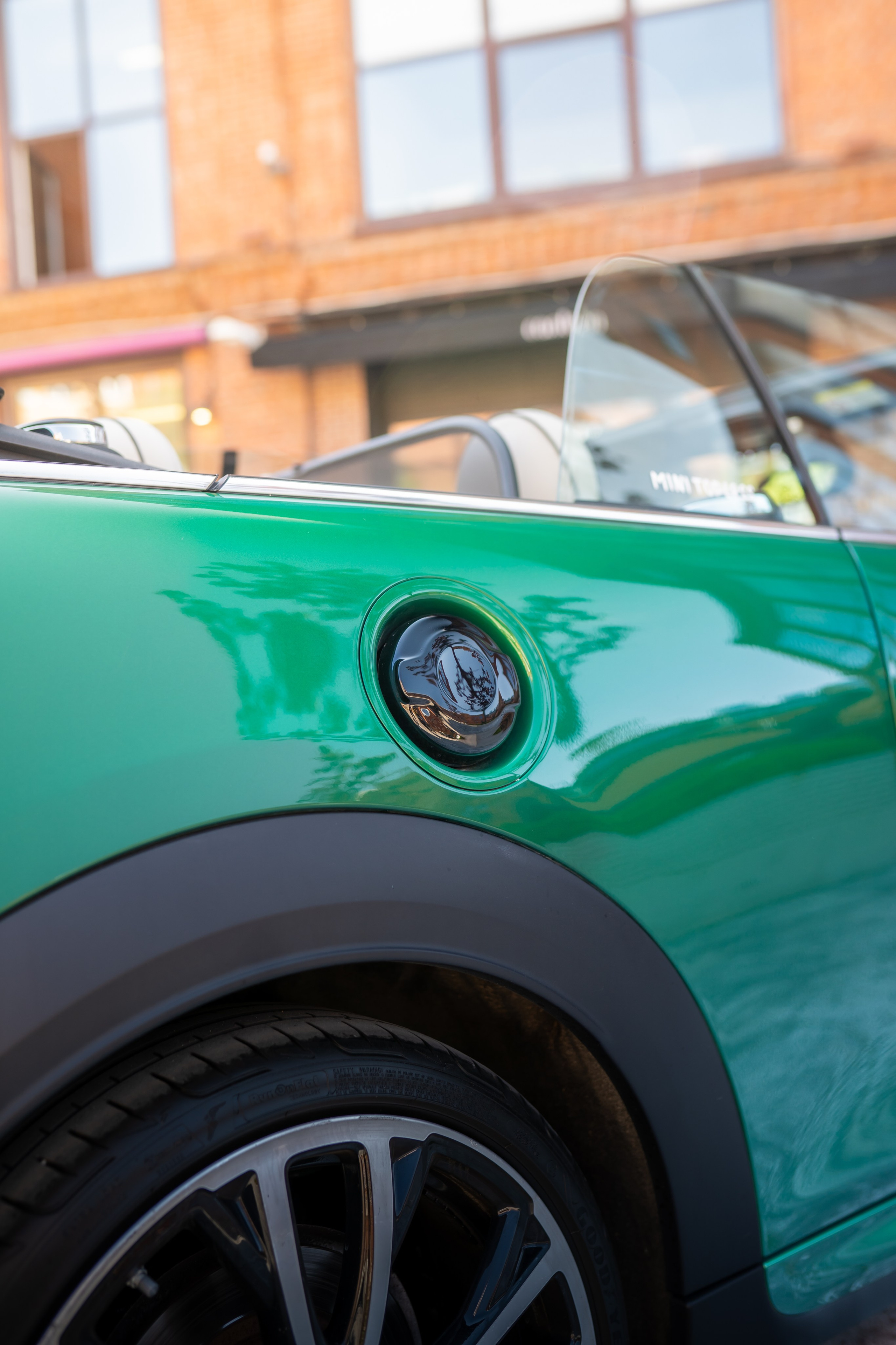 Mini Copper JCW Green. Mirllaev