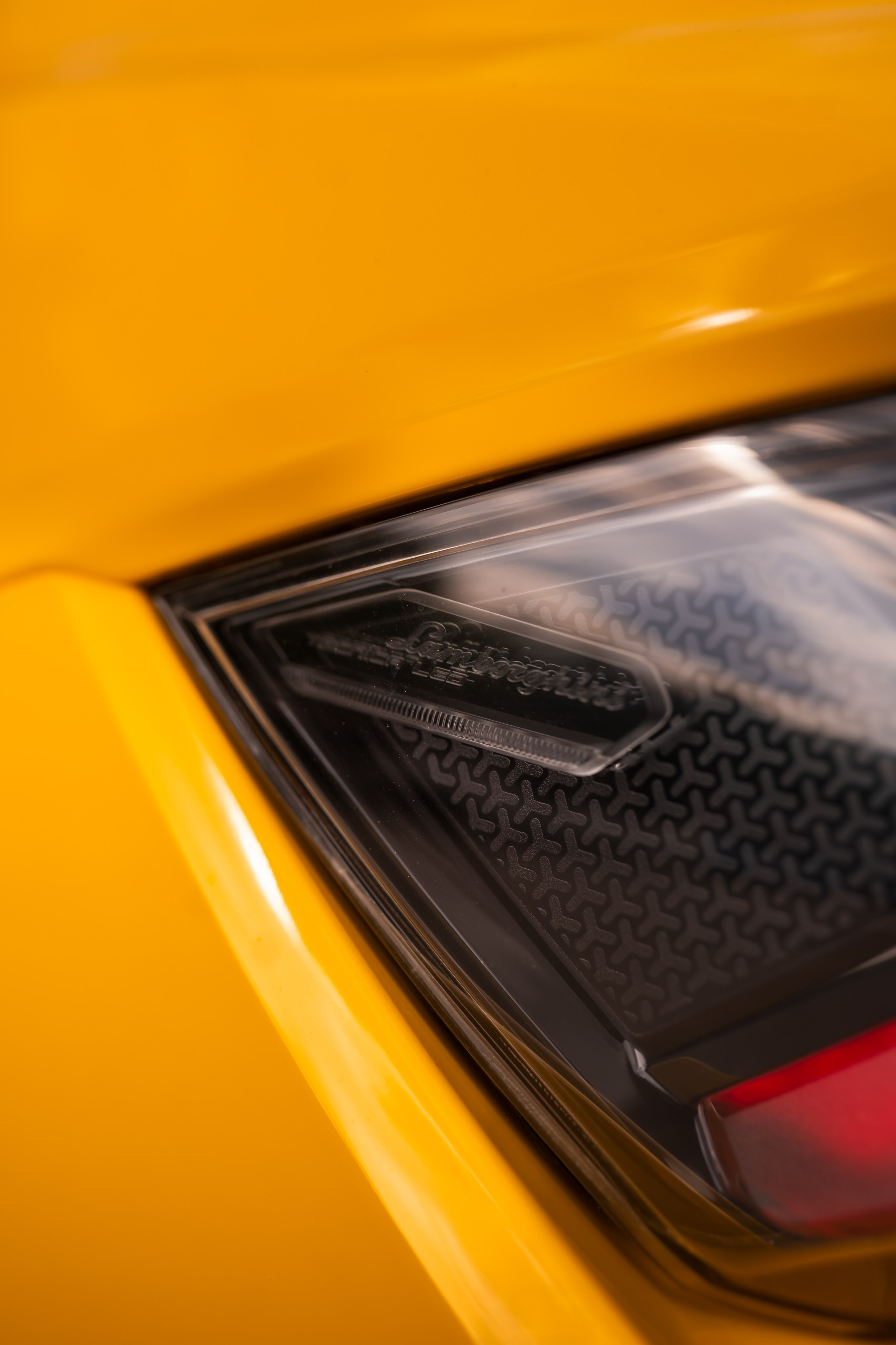 Lamborghini Urus. Mirllaev