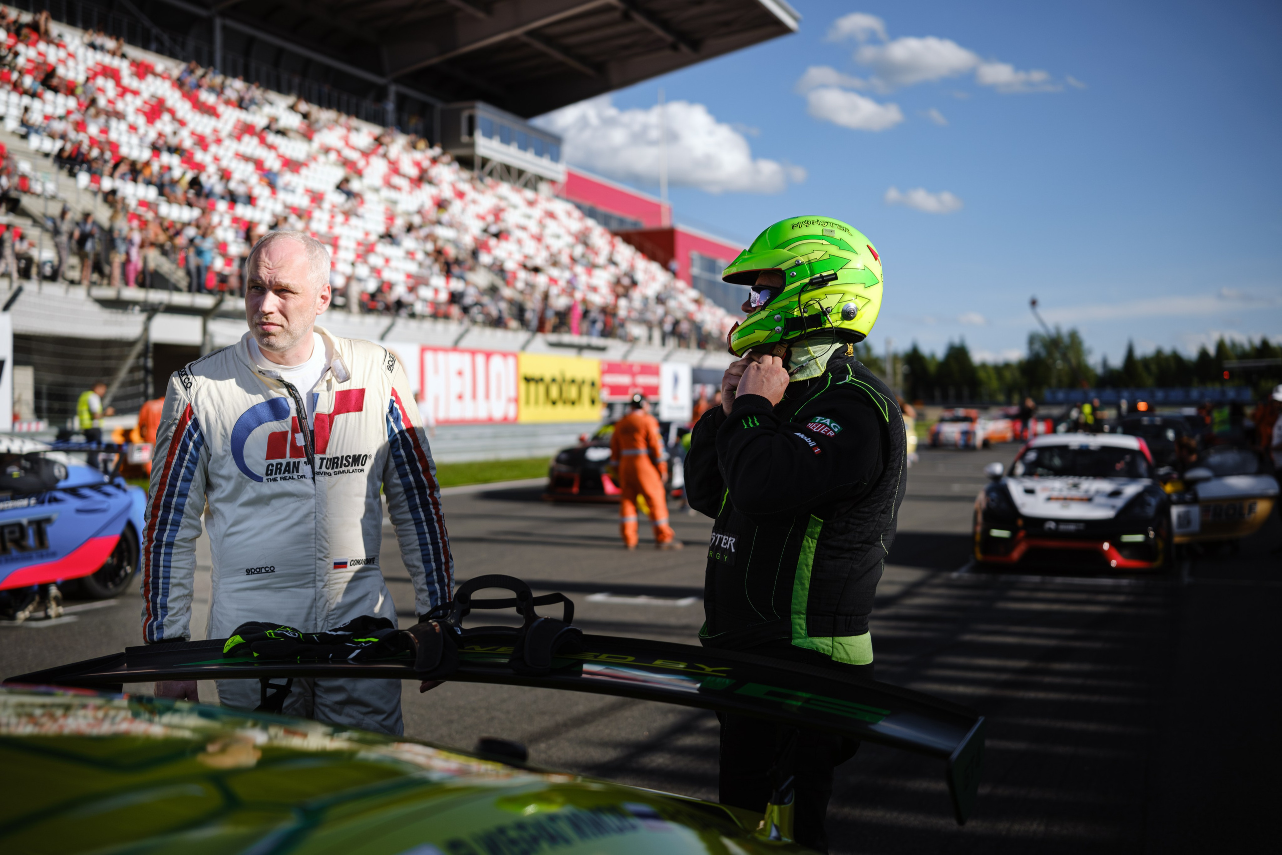 Российская серия гонок на выносливость. Авто и мотоспорт — фотограф Антон Медведев iCoguar