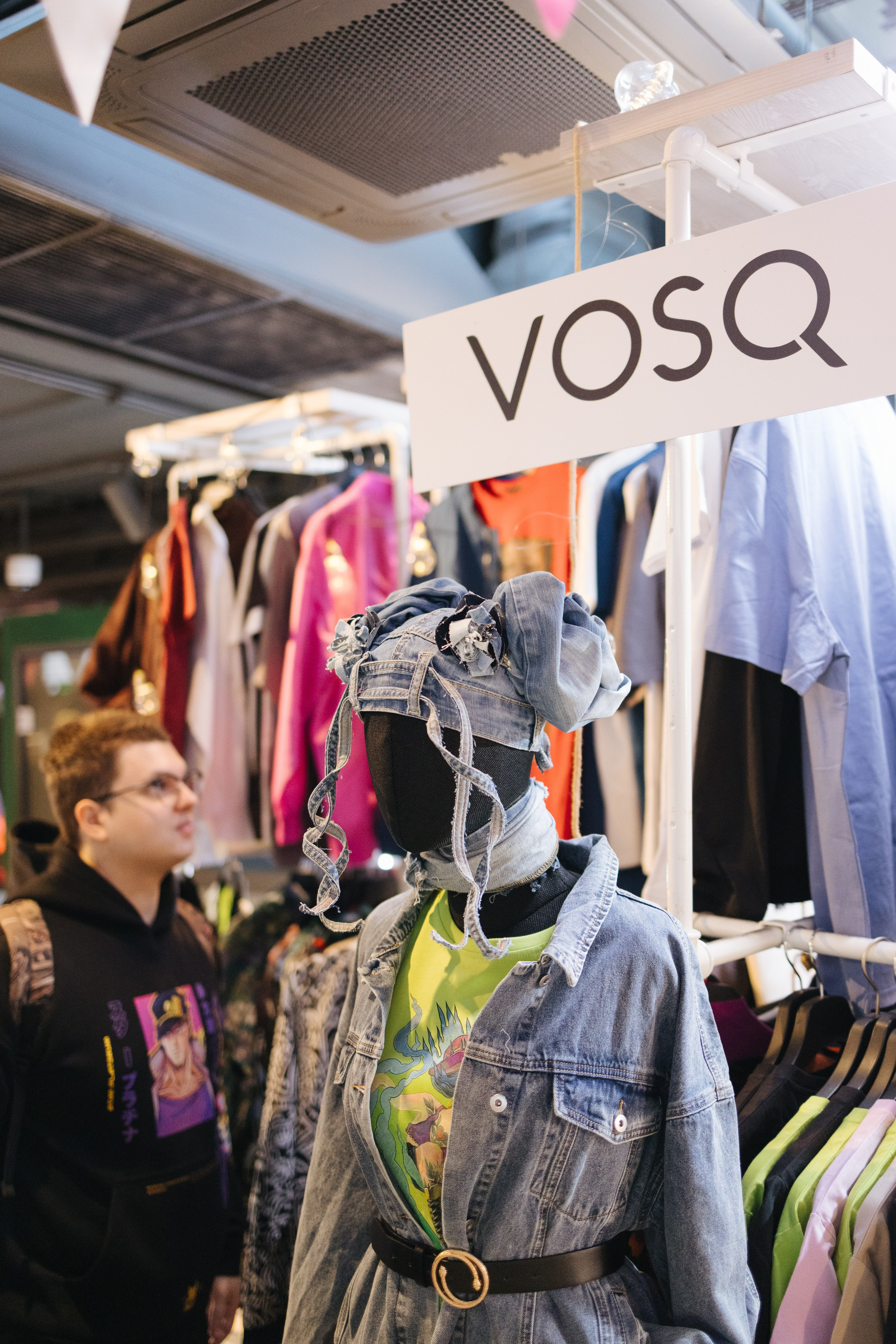 7–8 марта 2025 в пространстве «Три вокзала. Депо» / День 2 / фото Валерий Белобеев. Фотоотчеты «Ламбада-маркета»