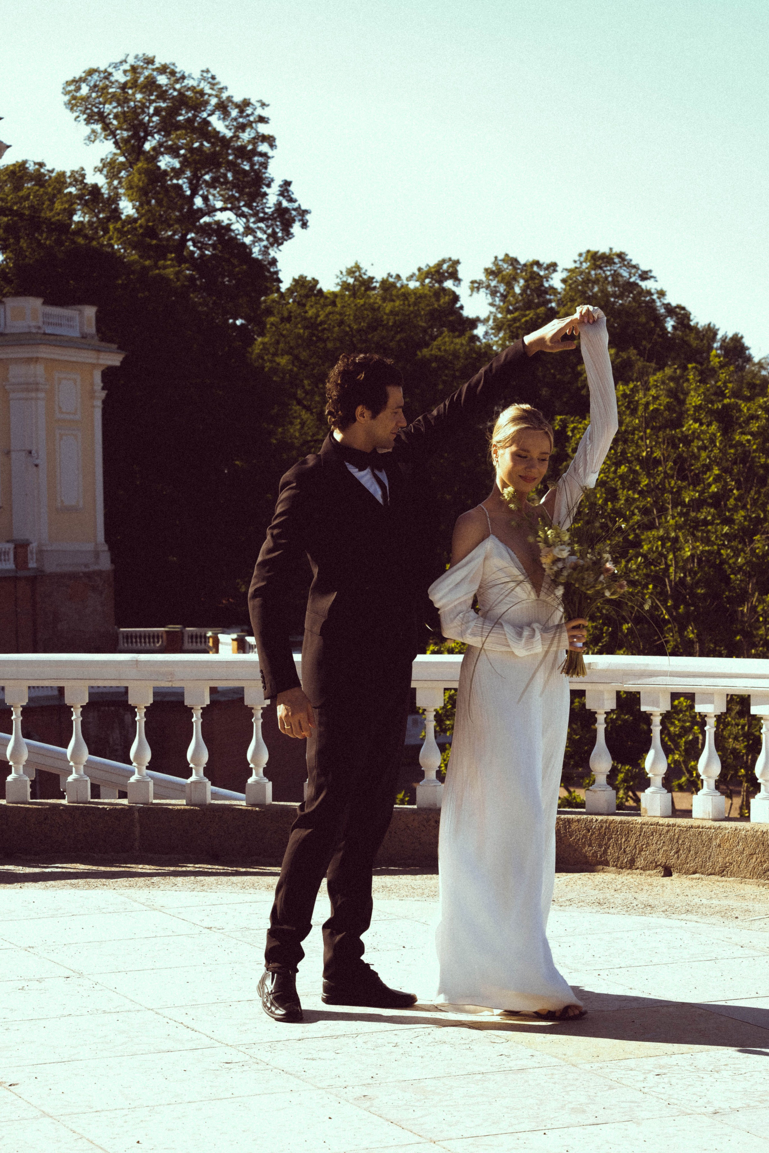 СВАДЕБНАЯ СЬЕМКА В ПАРКЕ ОРАНИЕНБАУМ. Профессиональный фотограф, Санкт-Петербург — Виктория Богомолова