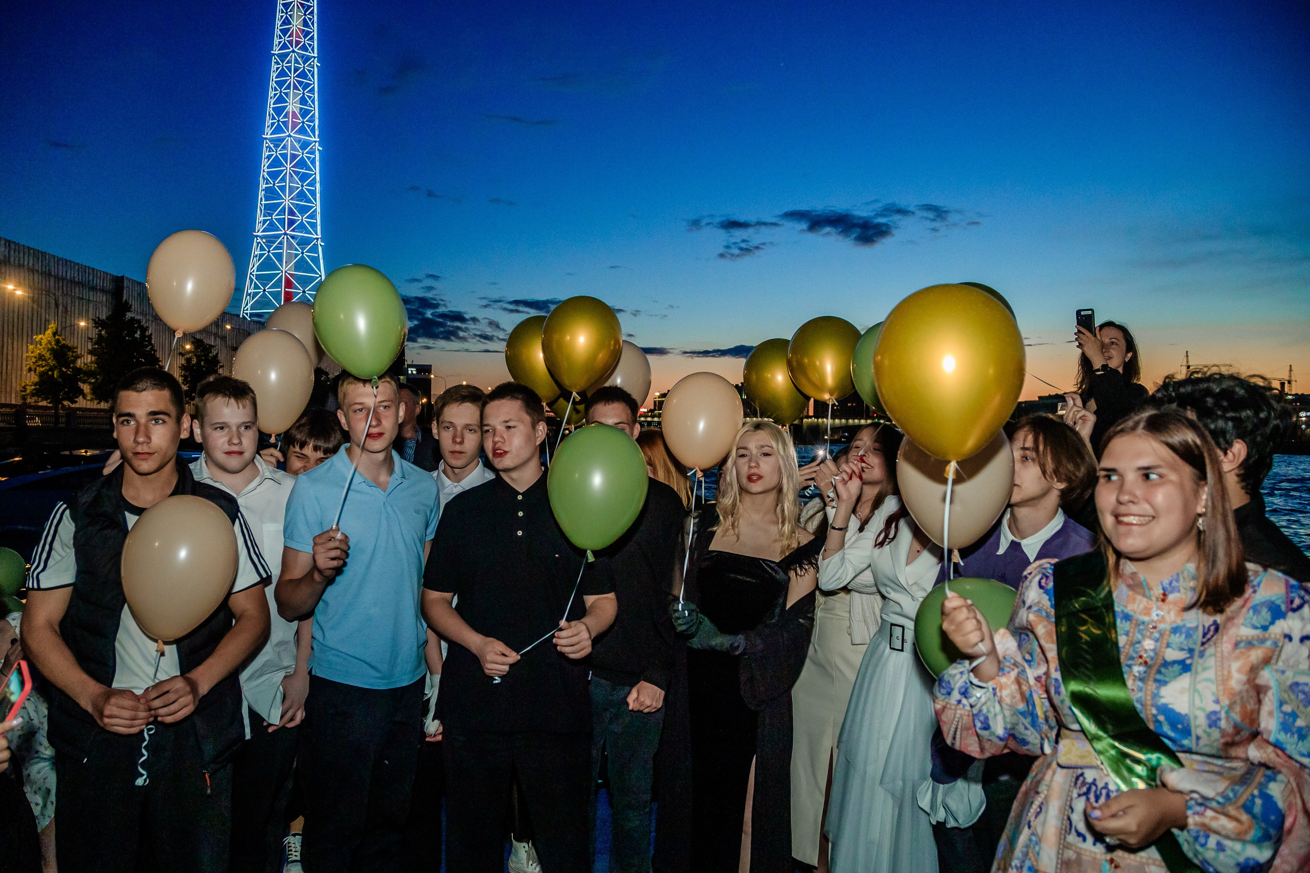 Выпускной на теплоходе. Фотограф в Санкт-Петербурге Чумаков Семен