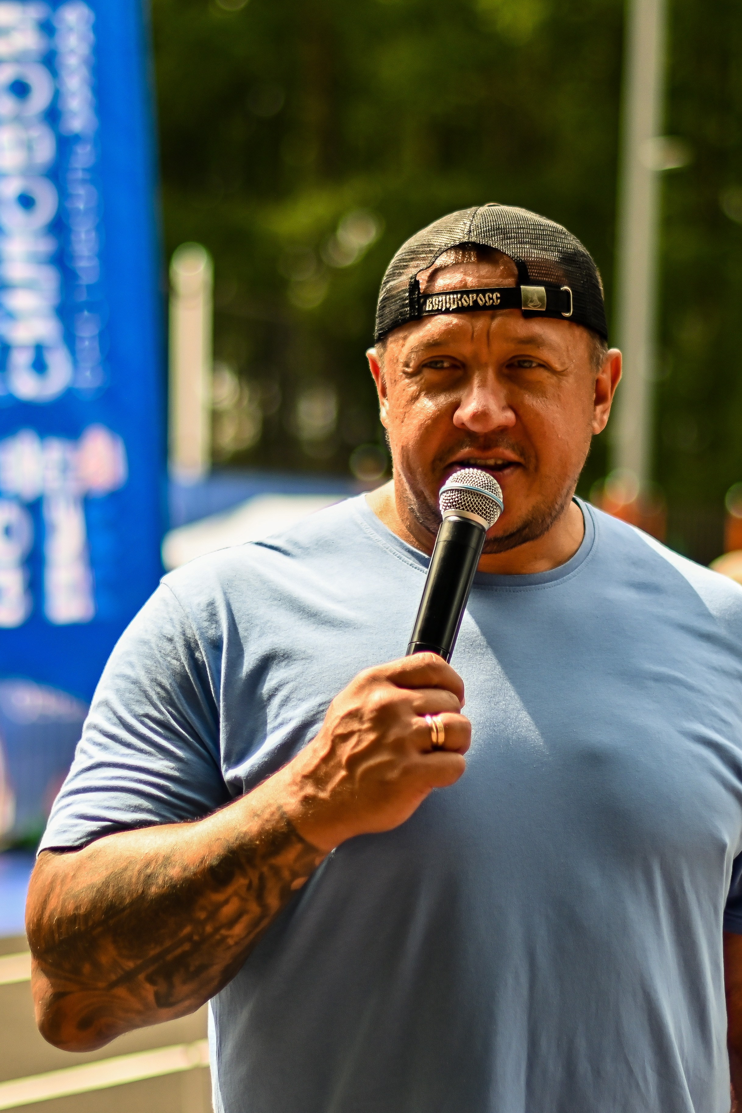 СТРОНГ. Фотограф для бизнесконтента, репортажей и семейного альбома в Москве