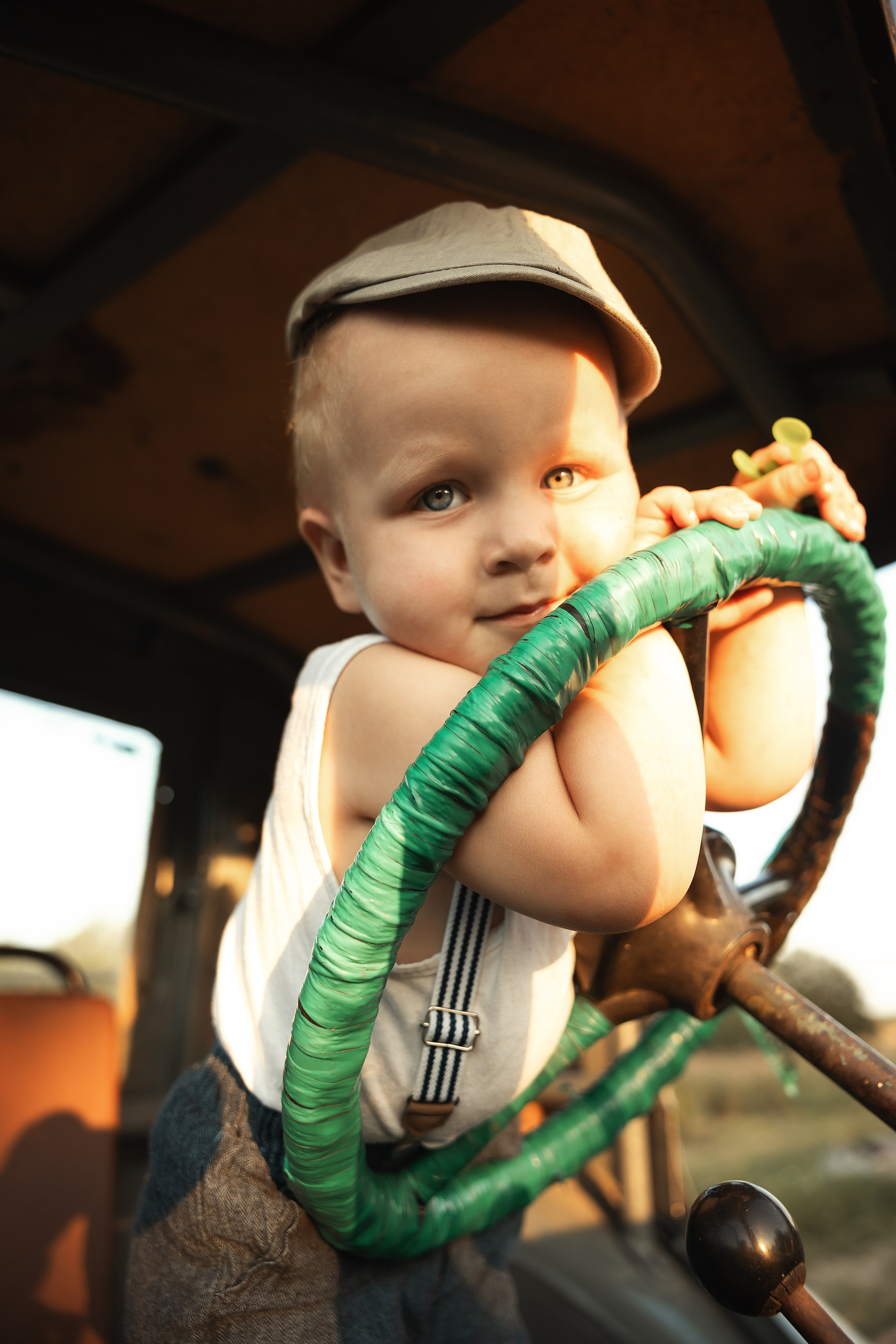 Тракторист. Семейный и детский фотограф г. Москва Супрунова Кристина