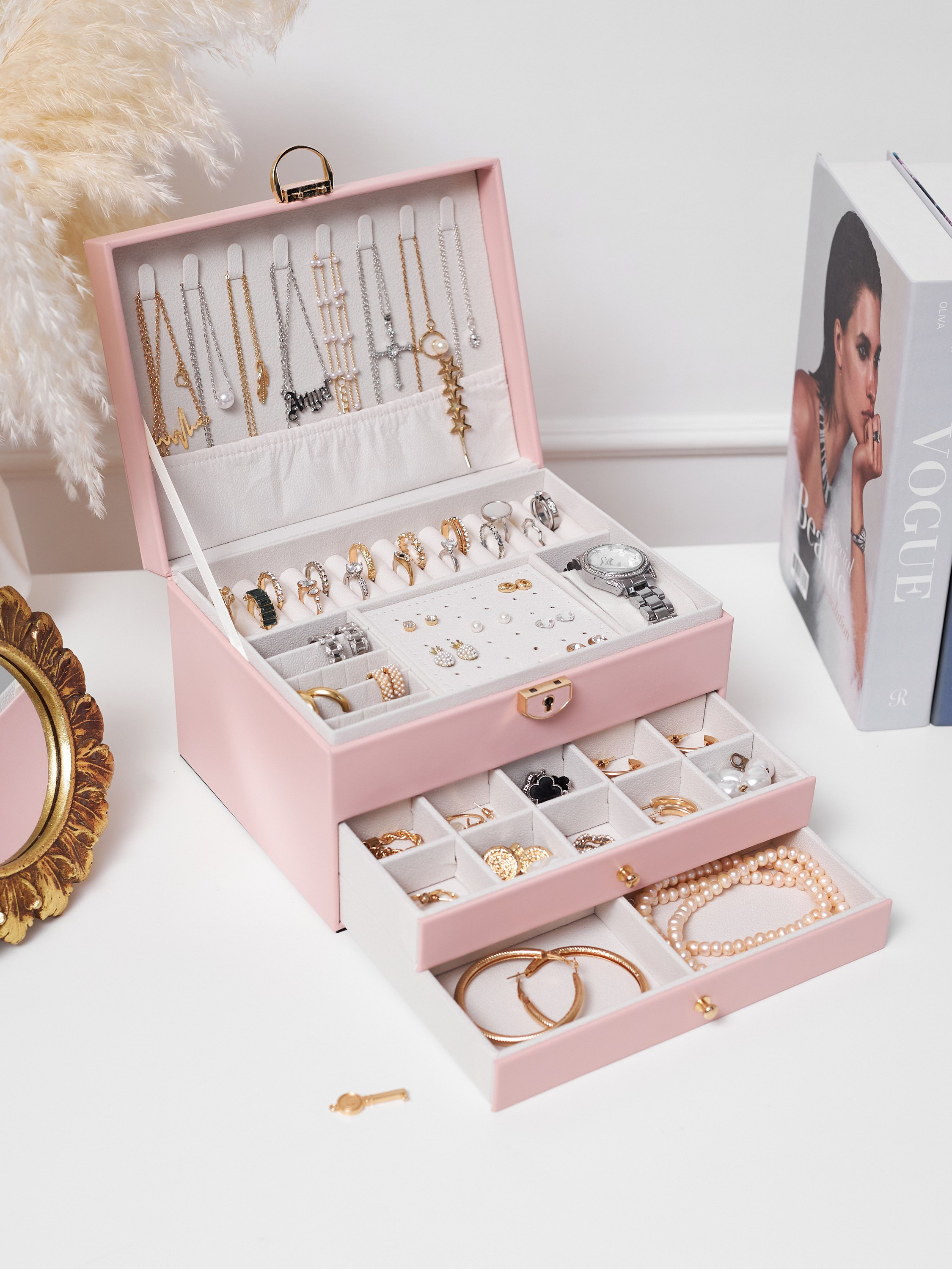 Шкатулки. Фотограф Екатеринбург Анастасия Жерновская | Маркетплейсы и нейрофото