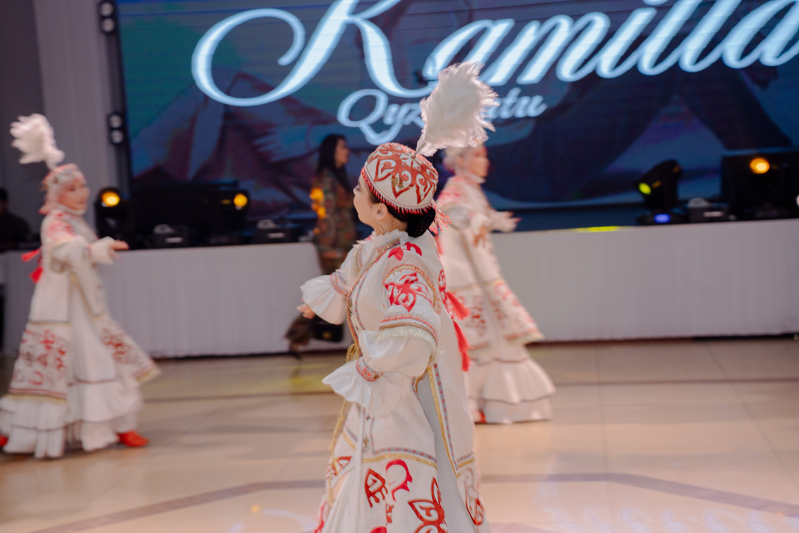 KAMILLA QYZ UZATU. Nomad media