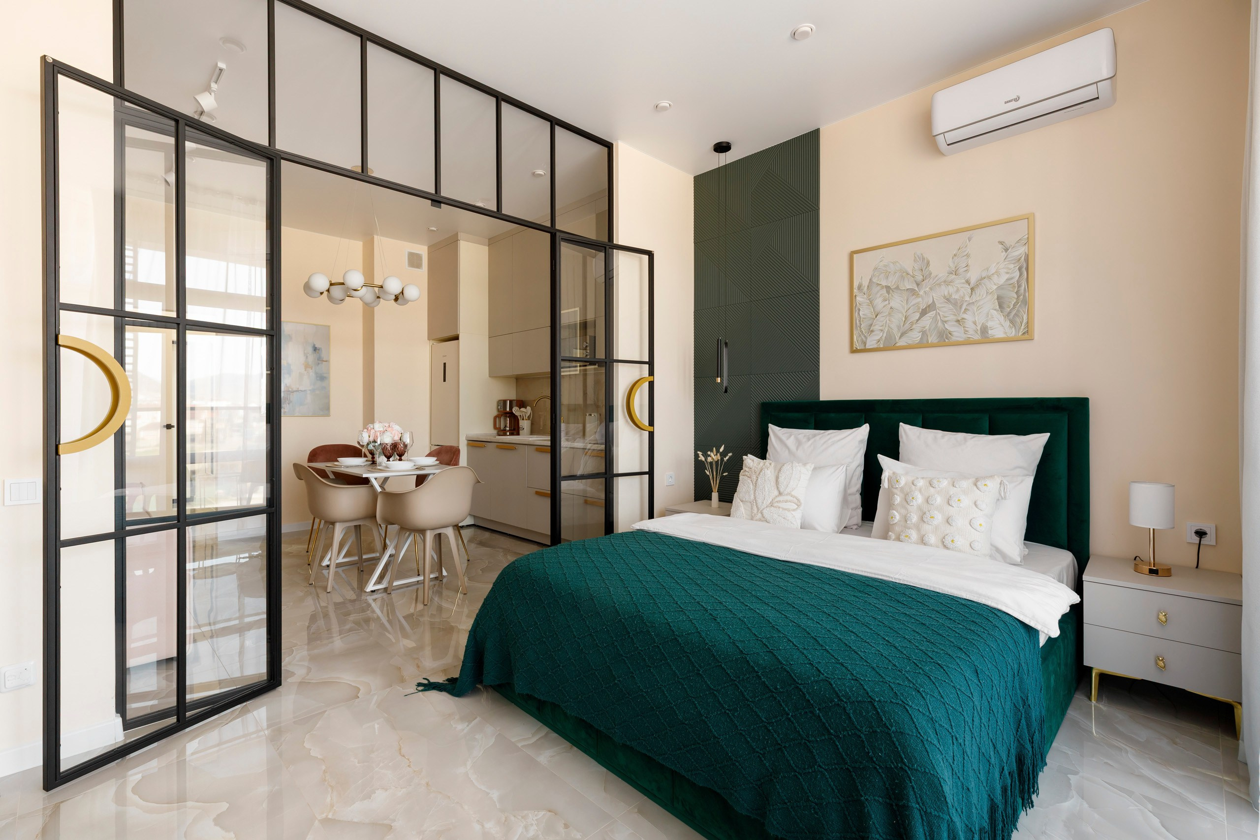 Судак. Апартаменты для суточной аренды. Atlas Apart-Hotel & SPA. Интерьерный фотограф Симонян Сергей в Крыму