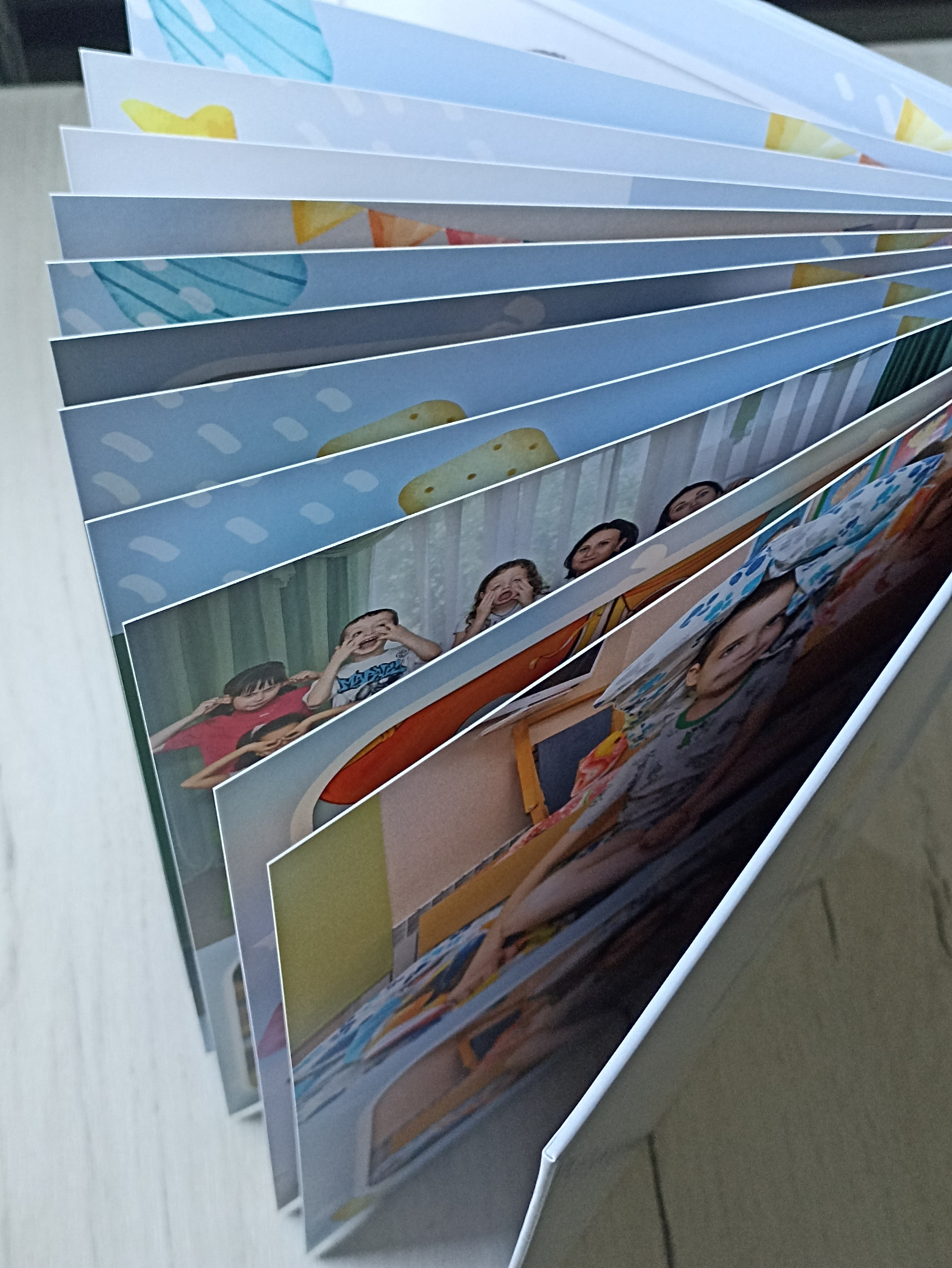 12 разворотов 5000. Выпускные альбомы Майкоп, Краснодар Елена Золотарева