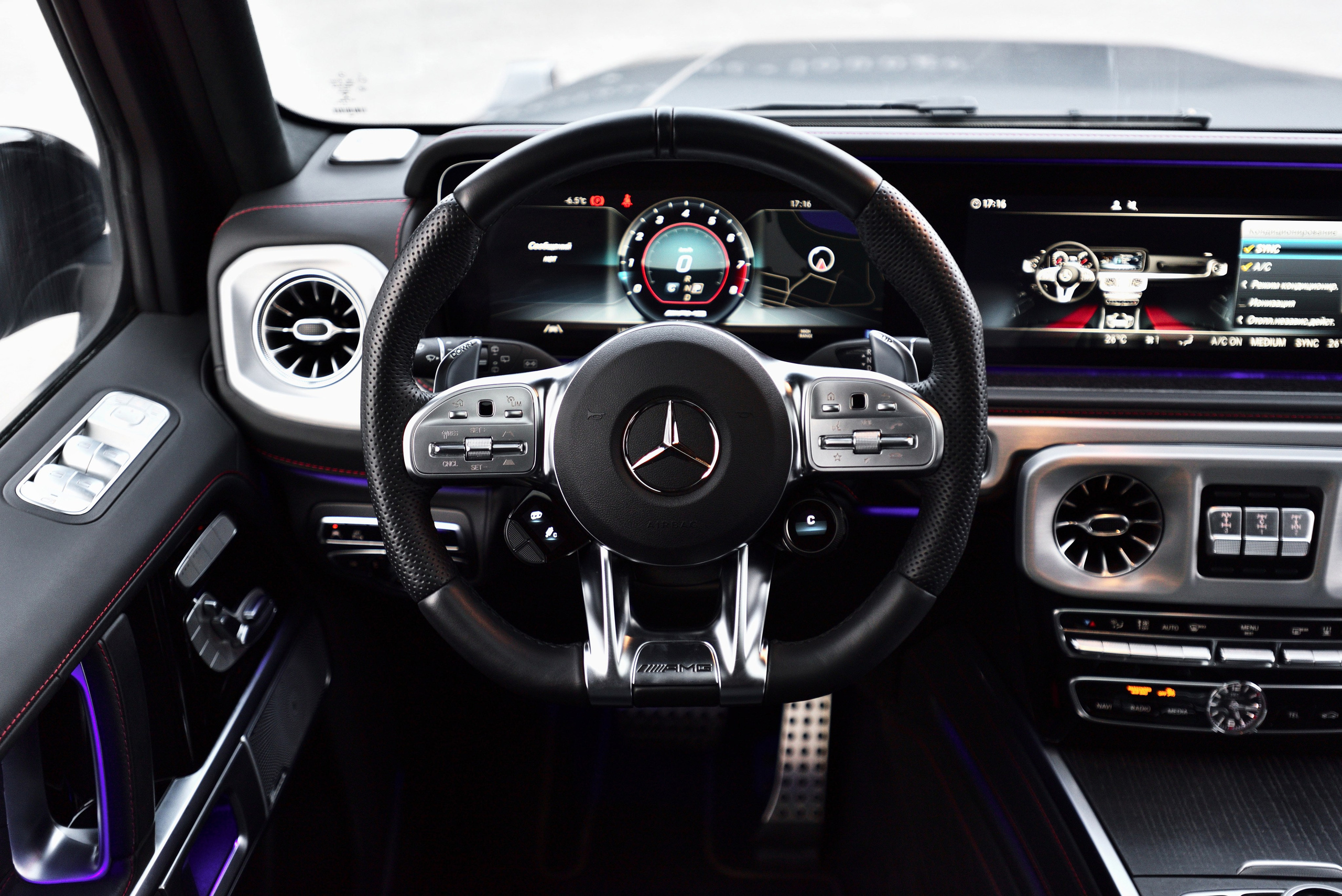 Mercedes G63. Автомобильный и интерьерный фотограф в Минске Александр Тагаев