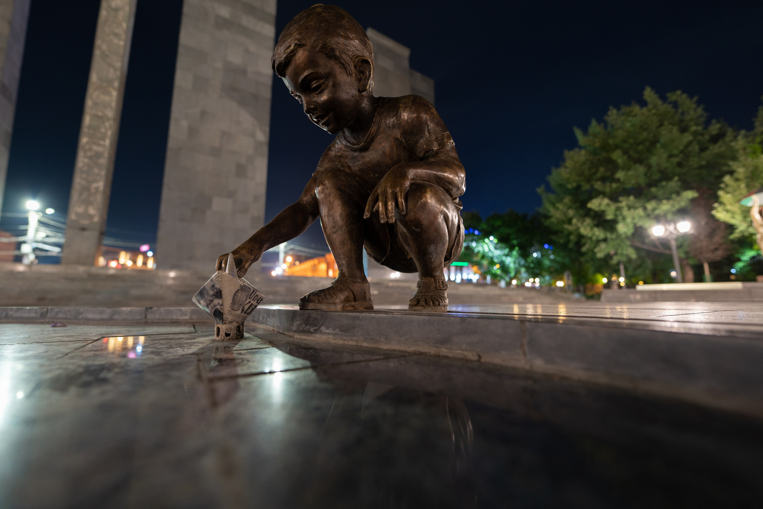ЕРЕВАН. ПОБУДЬ ЗДЕСЬ И ЦЕЛЕЕ БУДЕТ ЭТОТ МИР