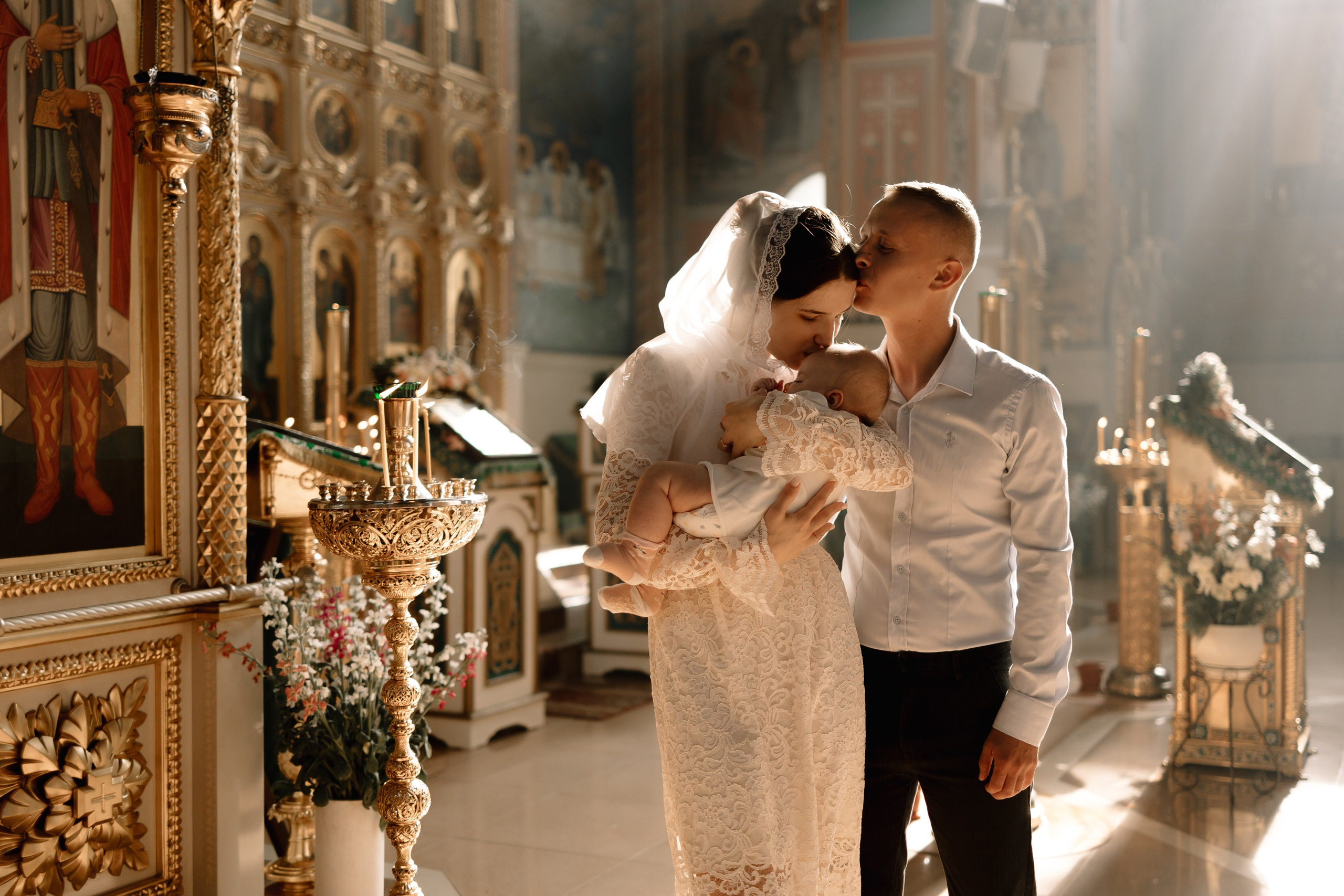 Таинство крещения Миланы. Семейный фотограф в Краснодаре Храмова Анна