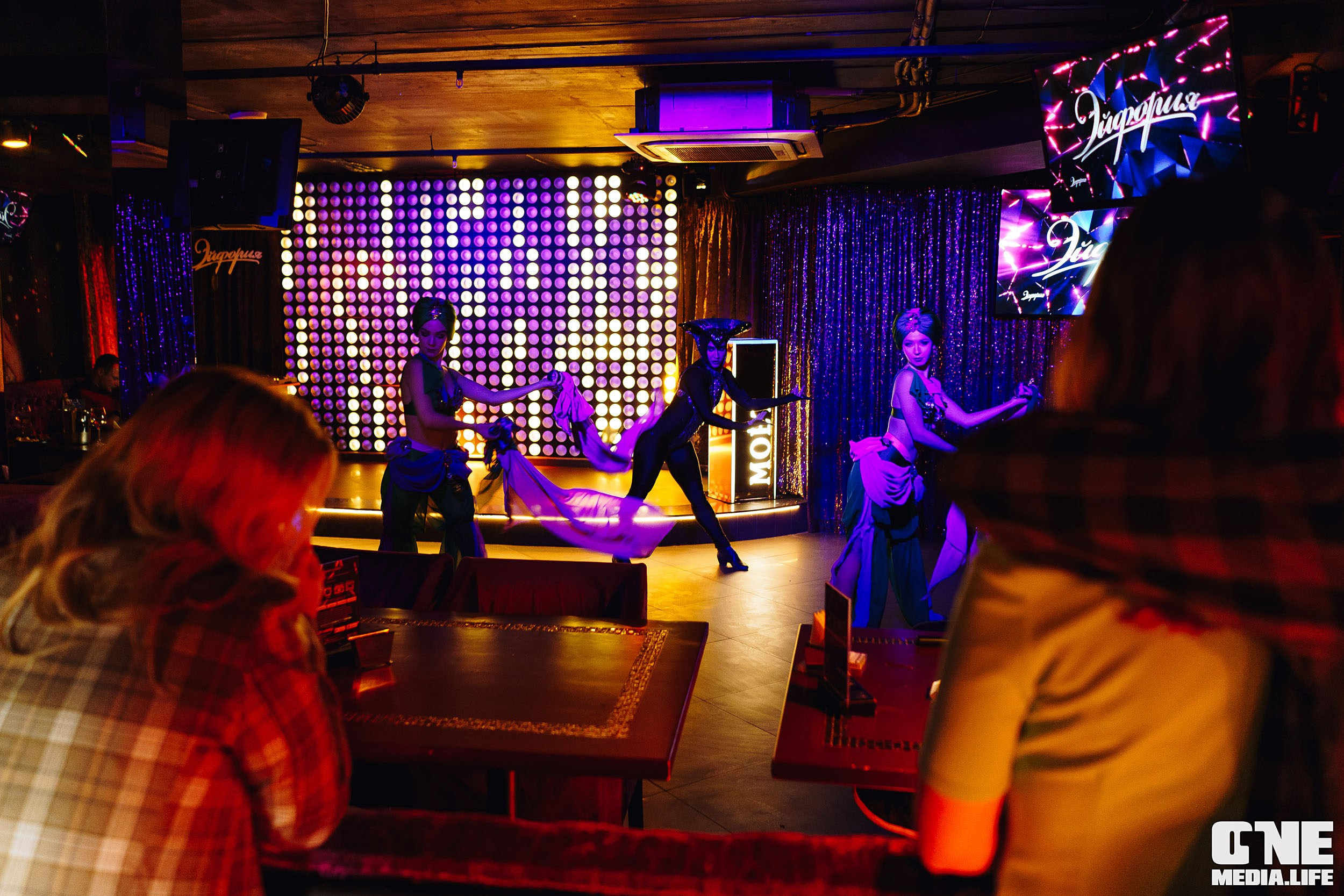Фоторепортаж из караоке-клуба Эйфория. One Media Life: фоторепортажи, фотоотчеты с мероприятий и заведений