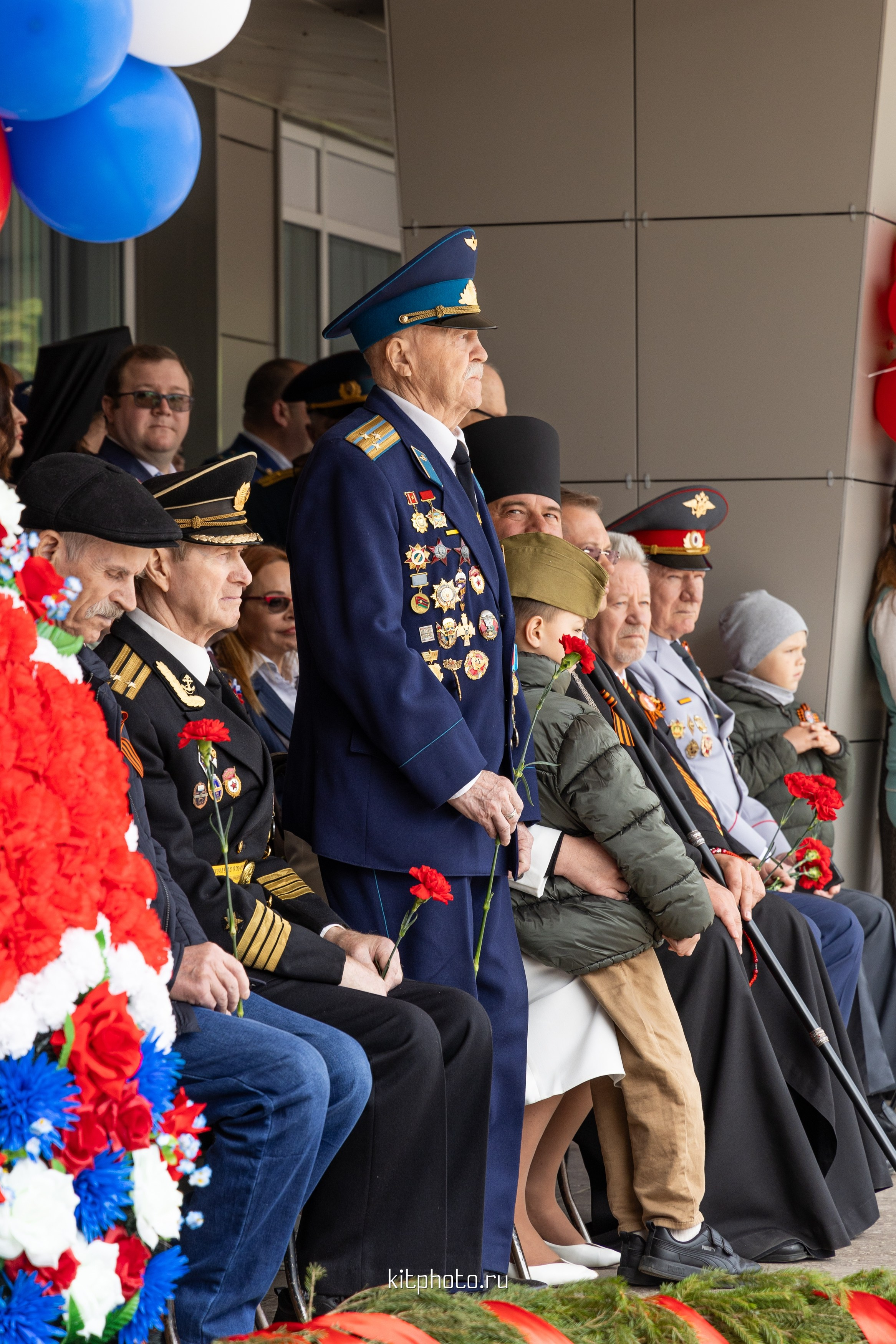 Фотосъёмка Дня Победы 2025 в Городце | Репортаж от KitPhoto. Фотограф Нижний Новгород Мария Китаева