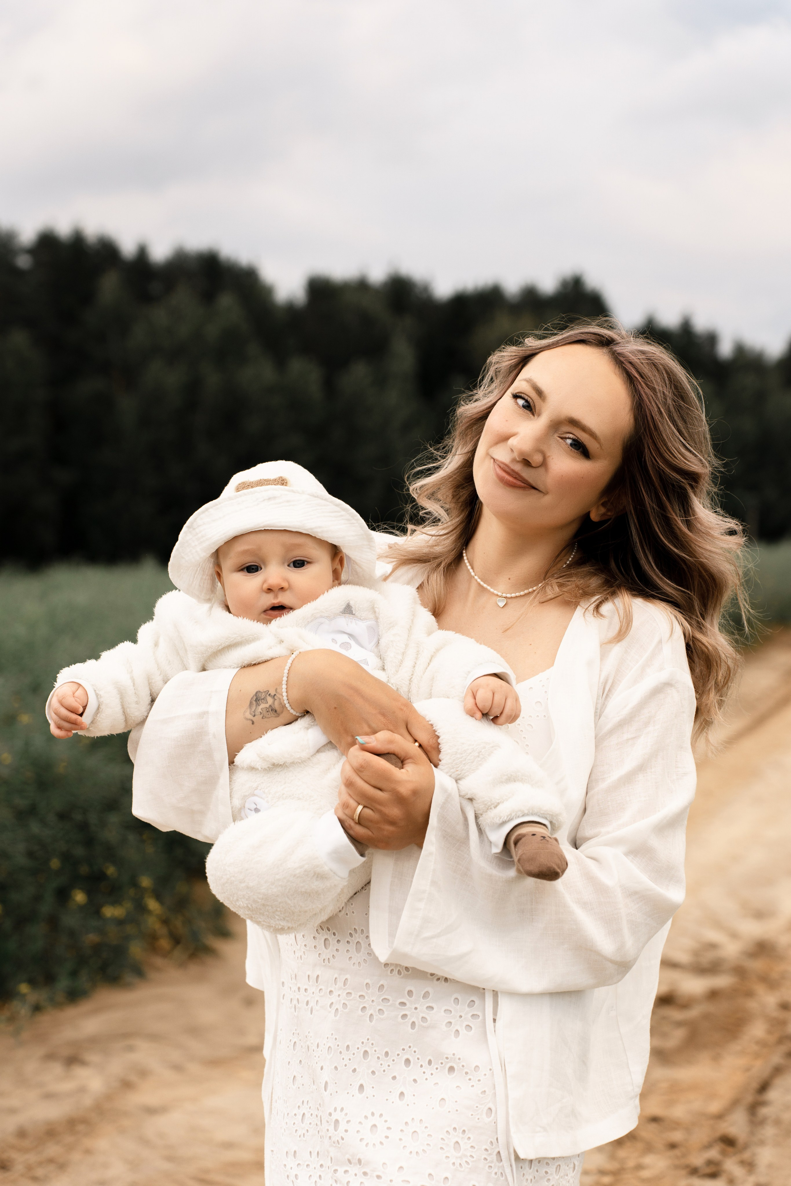 Первые полгодика рядом с мамой. Ваш семейный фотограф в Минске — Вика Трегубова