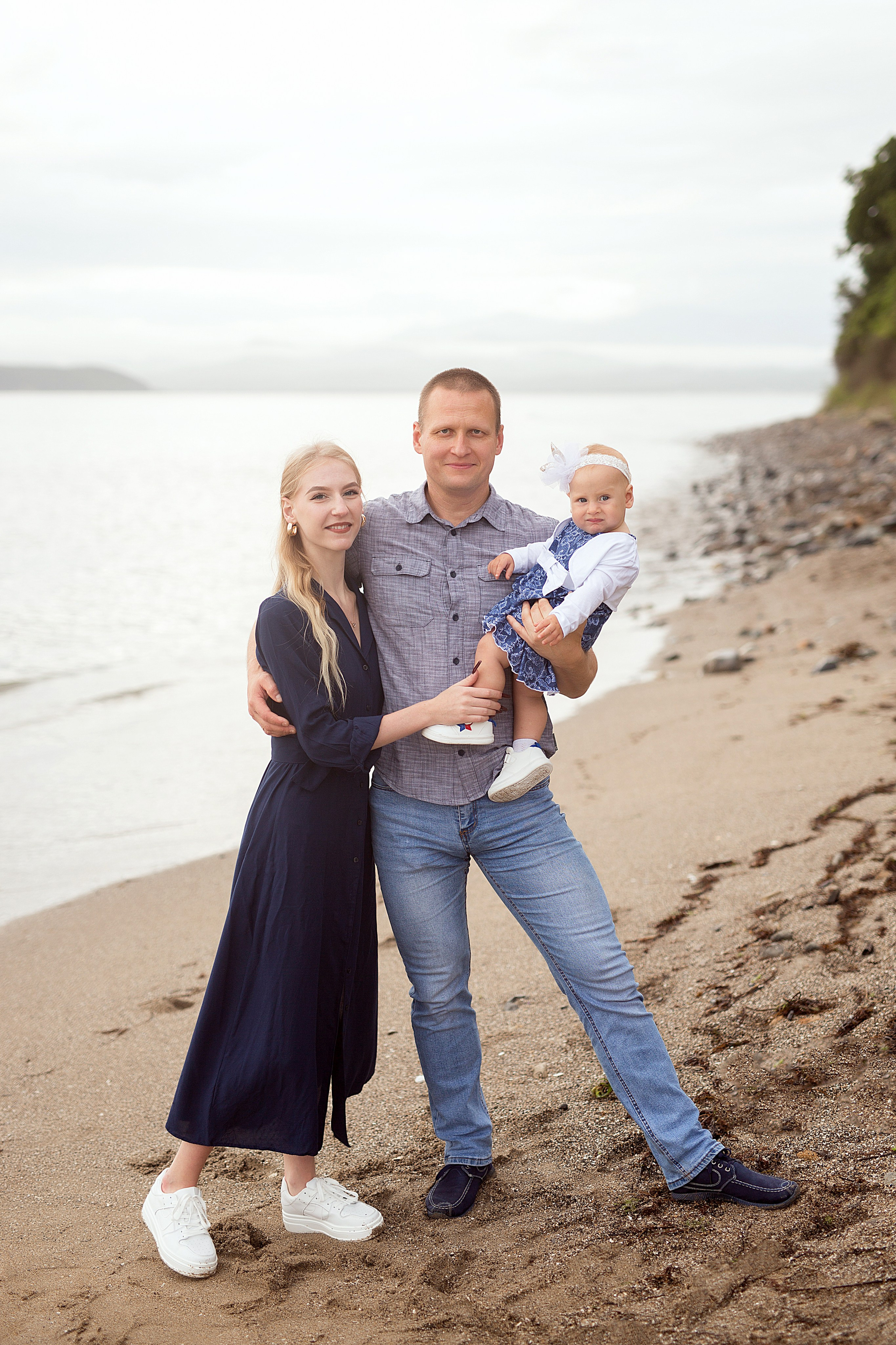 Семейная прогулка у моря. Людмила Далидович топовый семейный фотограф Находка/Владивосток