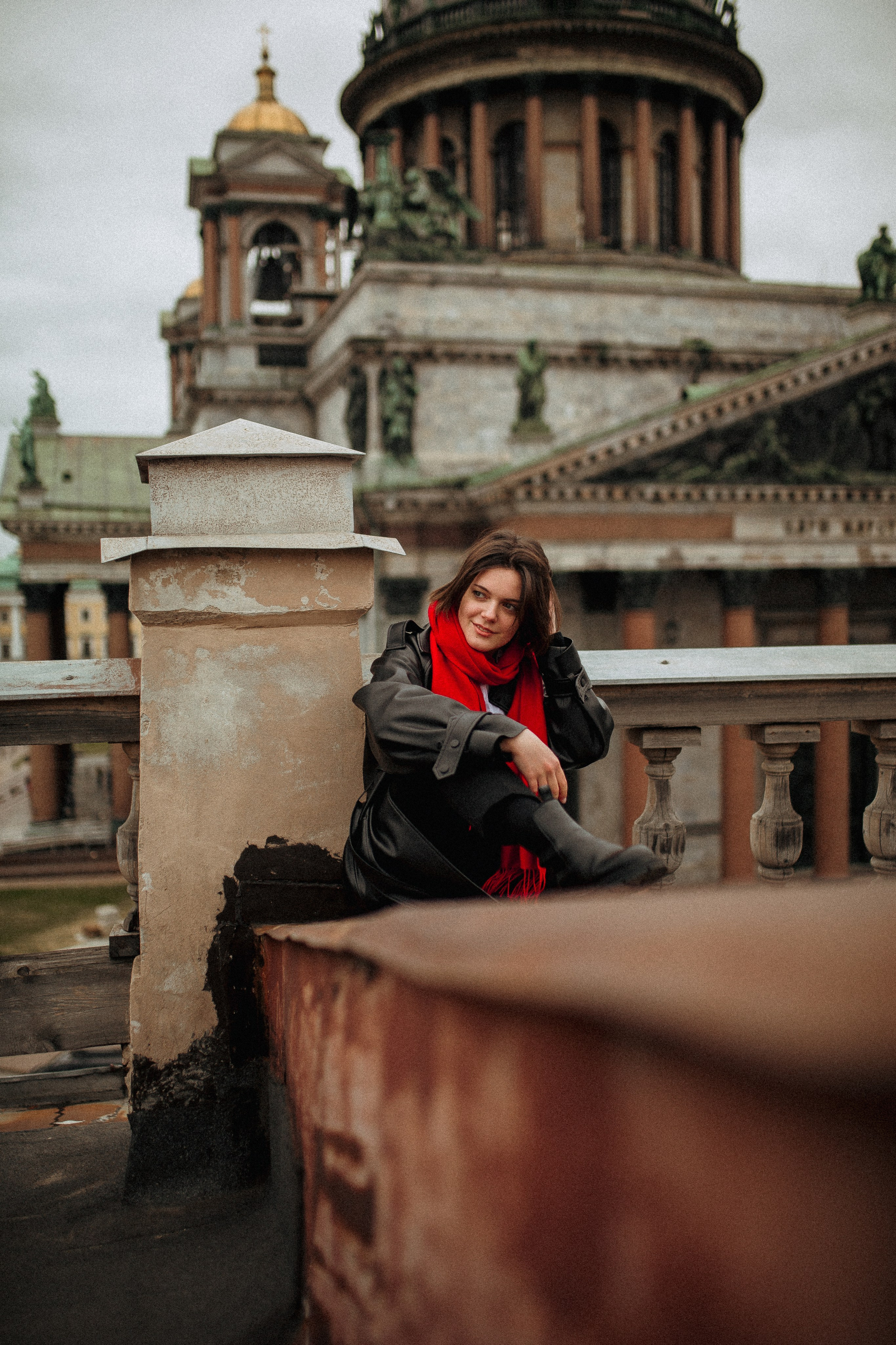 Анна на крышах Питера. Семейный и Свадебный фотограф в Санкт-Петербурге Плохая Екатерина