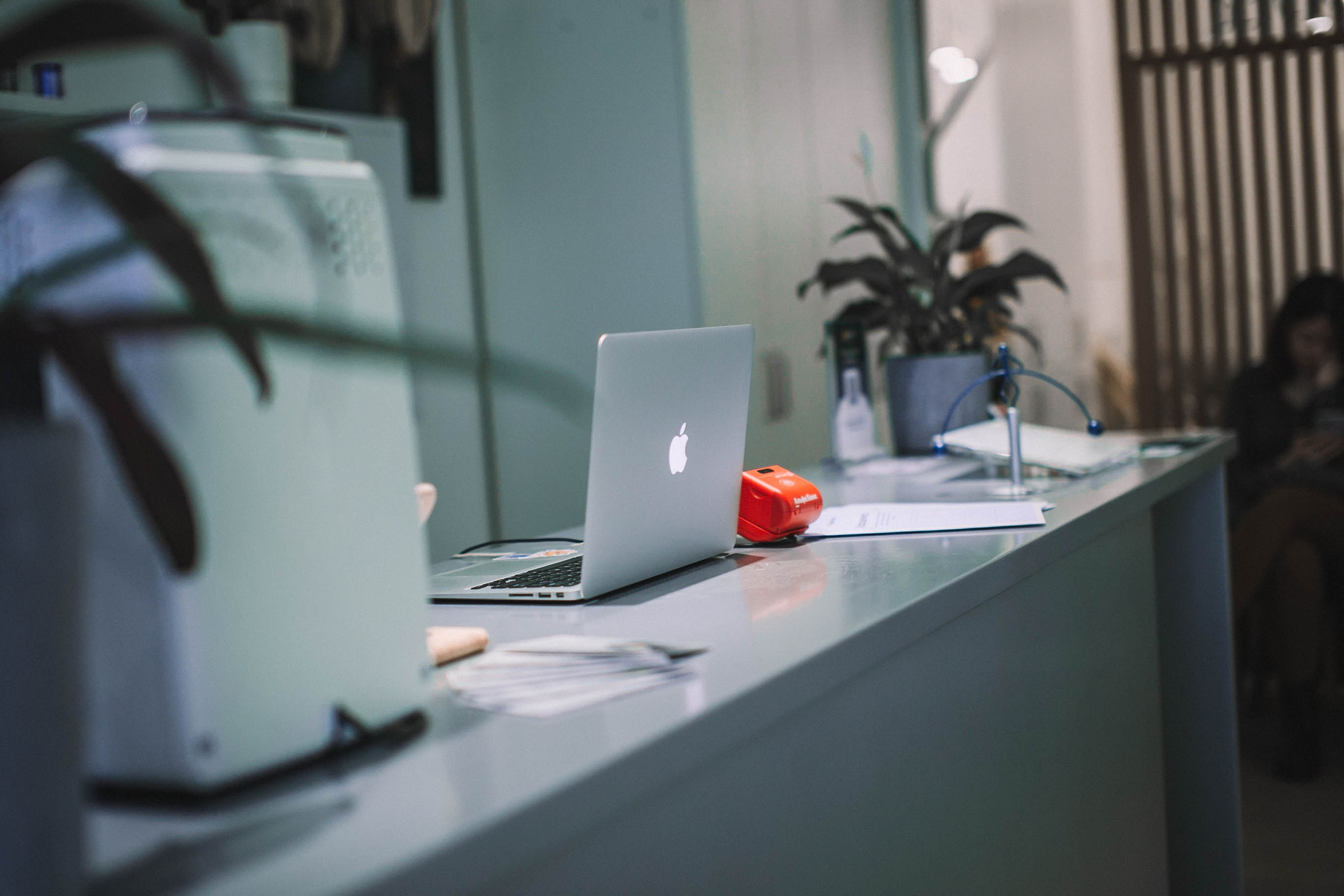 Реклама барбершопа Hardy`s. Главная