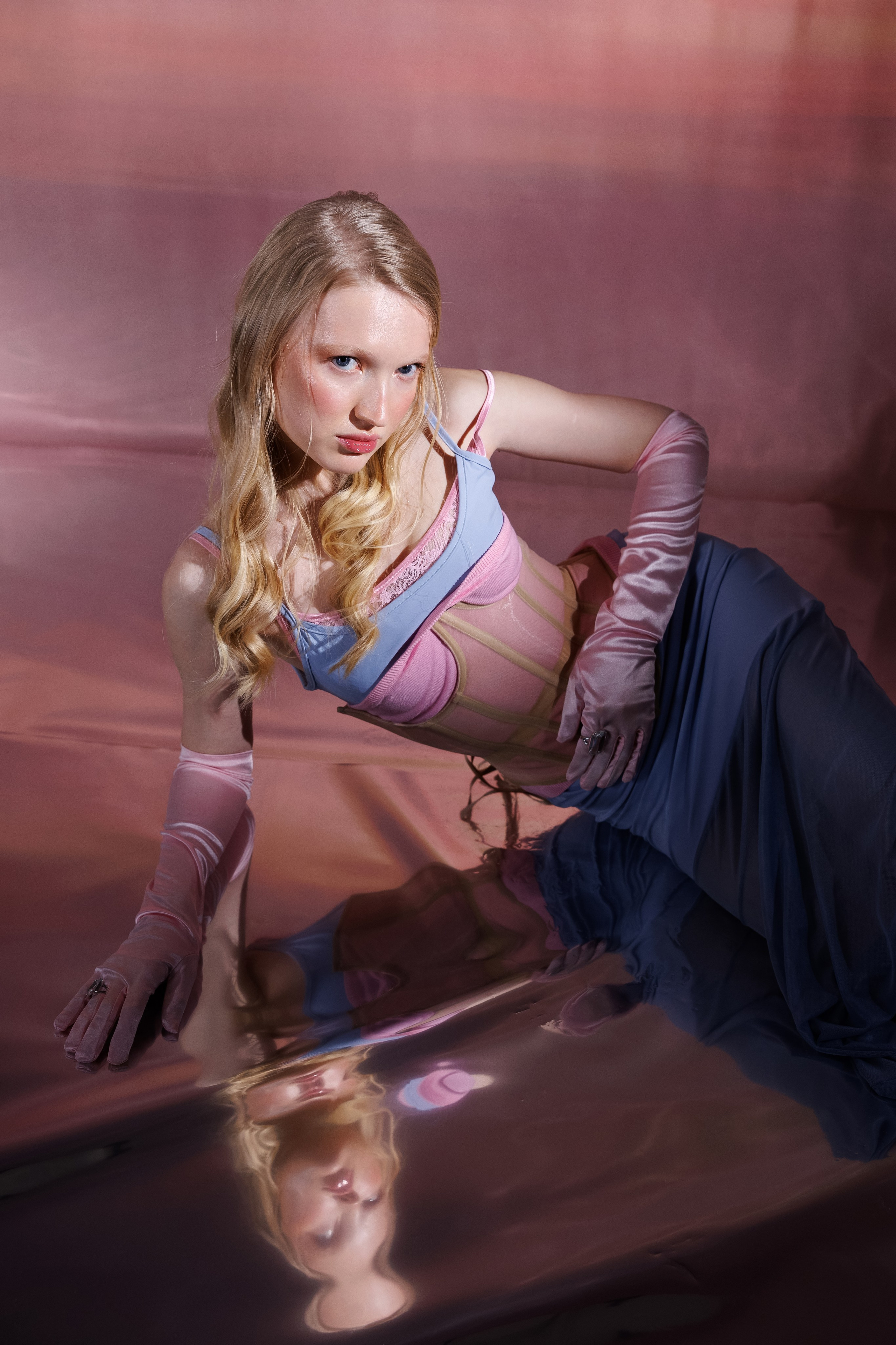 Настя. Студийная съёмка на циклораме. Фотограф в Воронеже Галина Фурсова