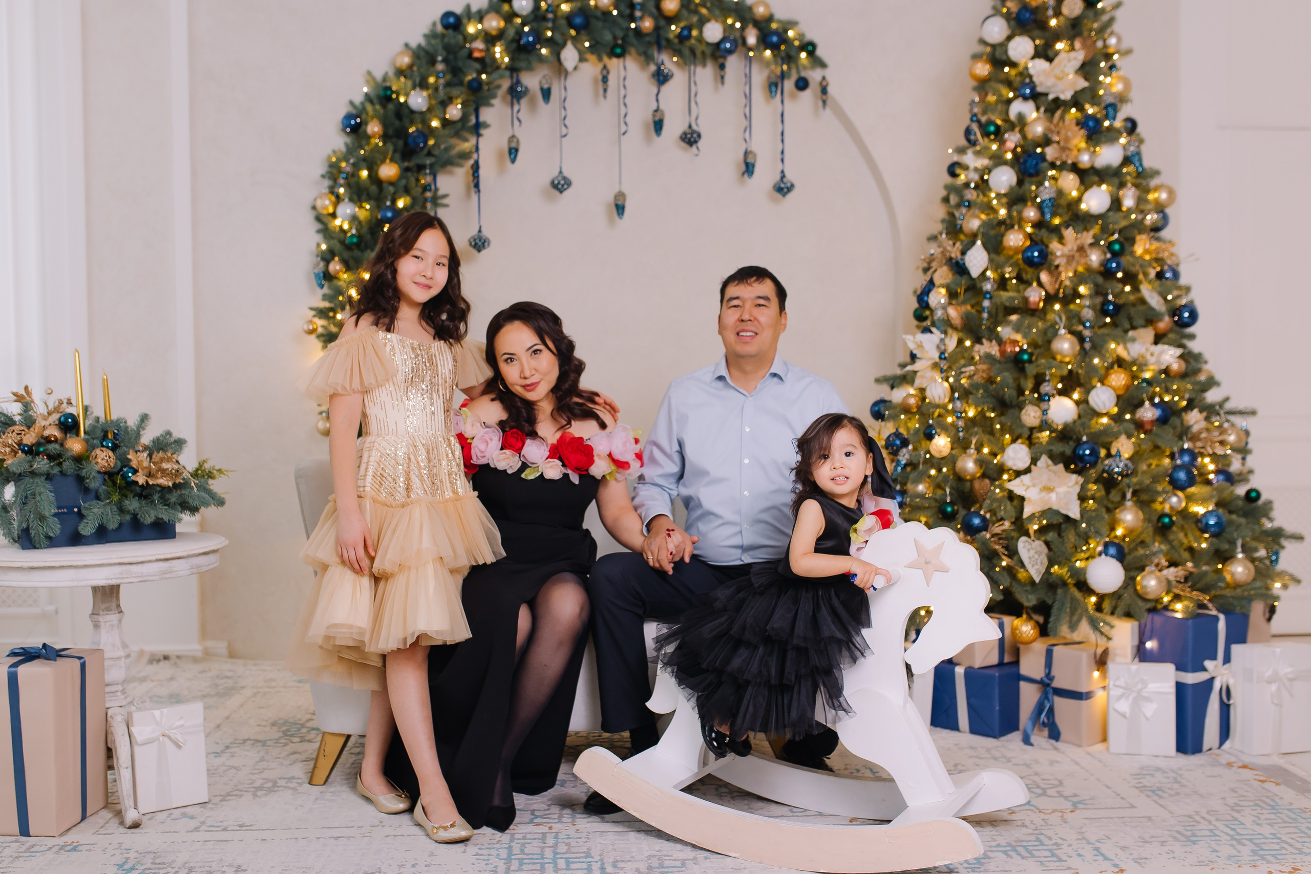 Новогодние фотосессии. Свадебный и семейный фотограф в Алматы Laura Dosmann