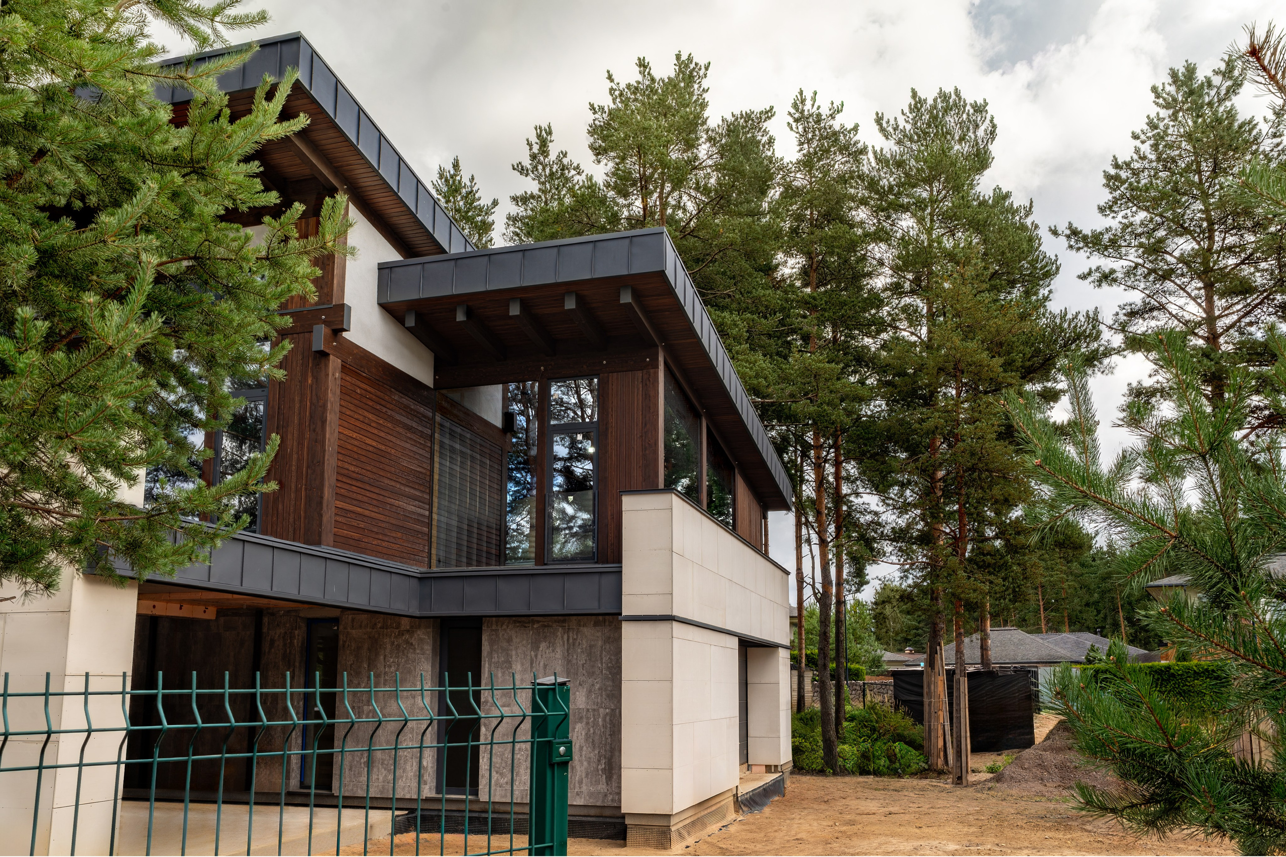 В процессе строительства. Фотограф Андрей Петрухин Москва