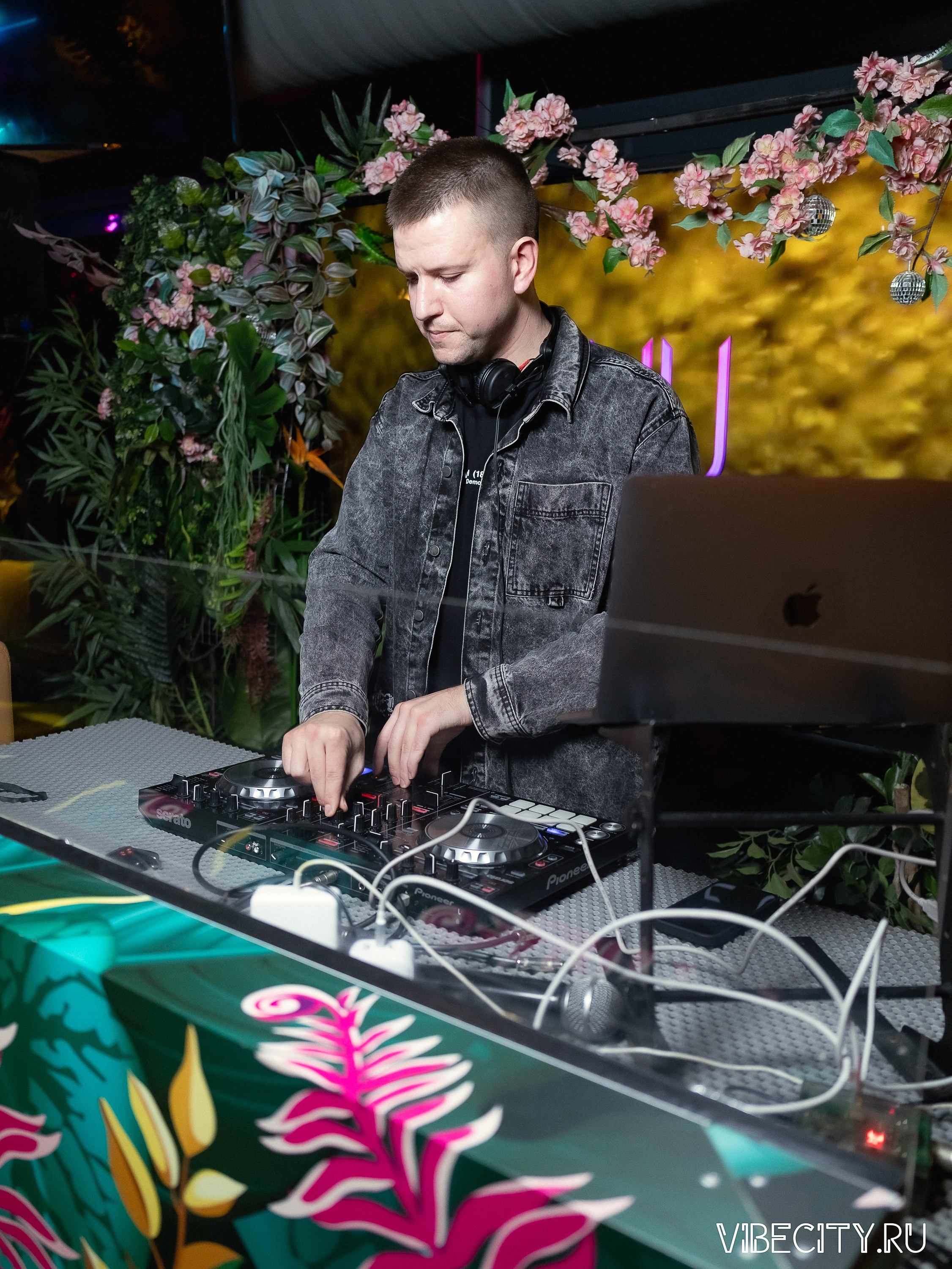 DOUBLE U. VIBECITY.RU Вайб Сити Ру Фоторепортажи Фотоотчеты Калининград