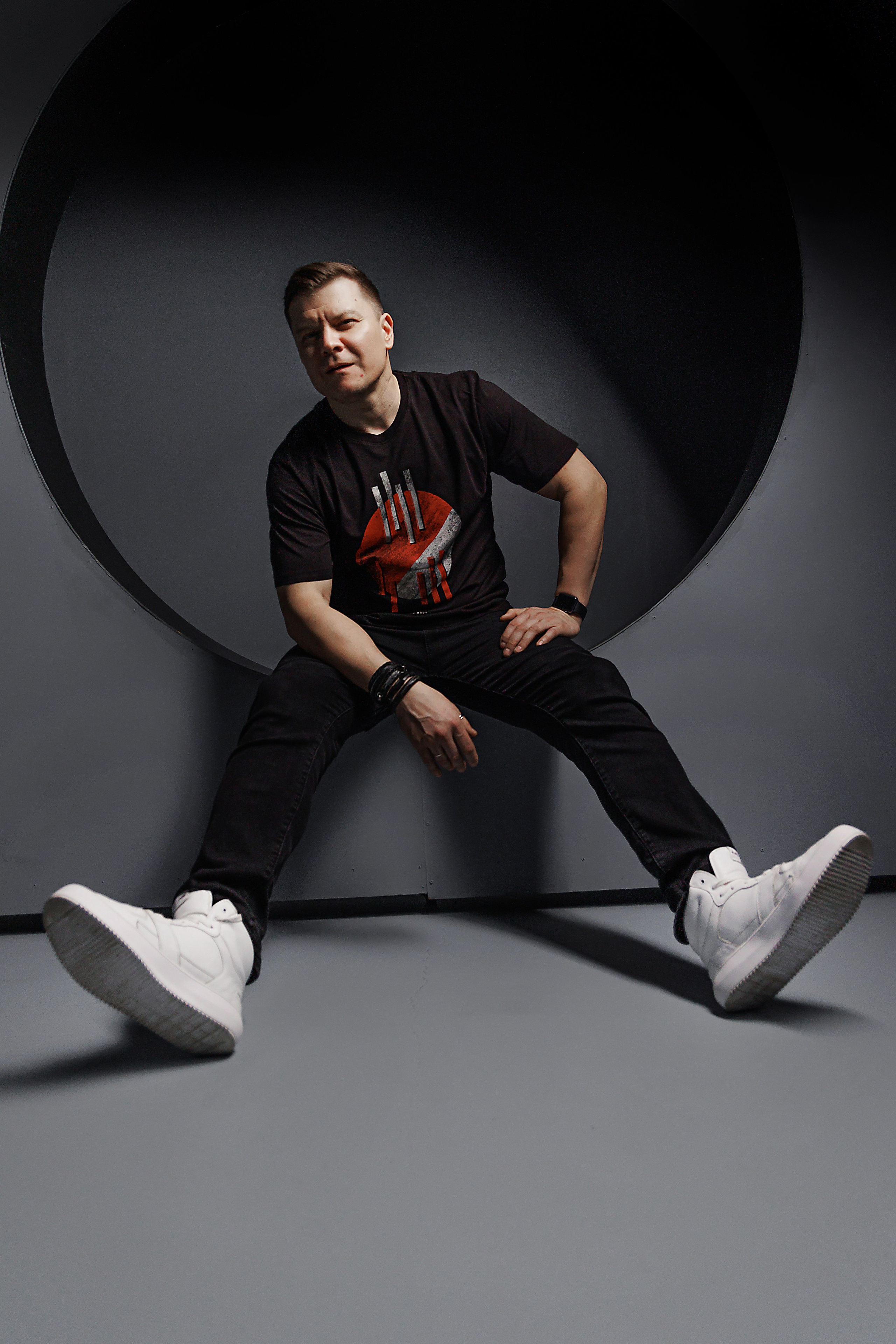 Портрет для рекламы DJ. Фотограф, видеограф