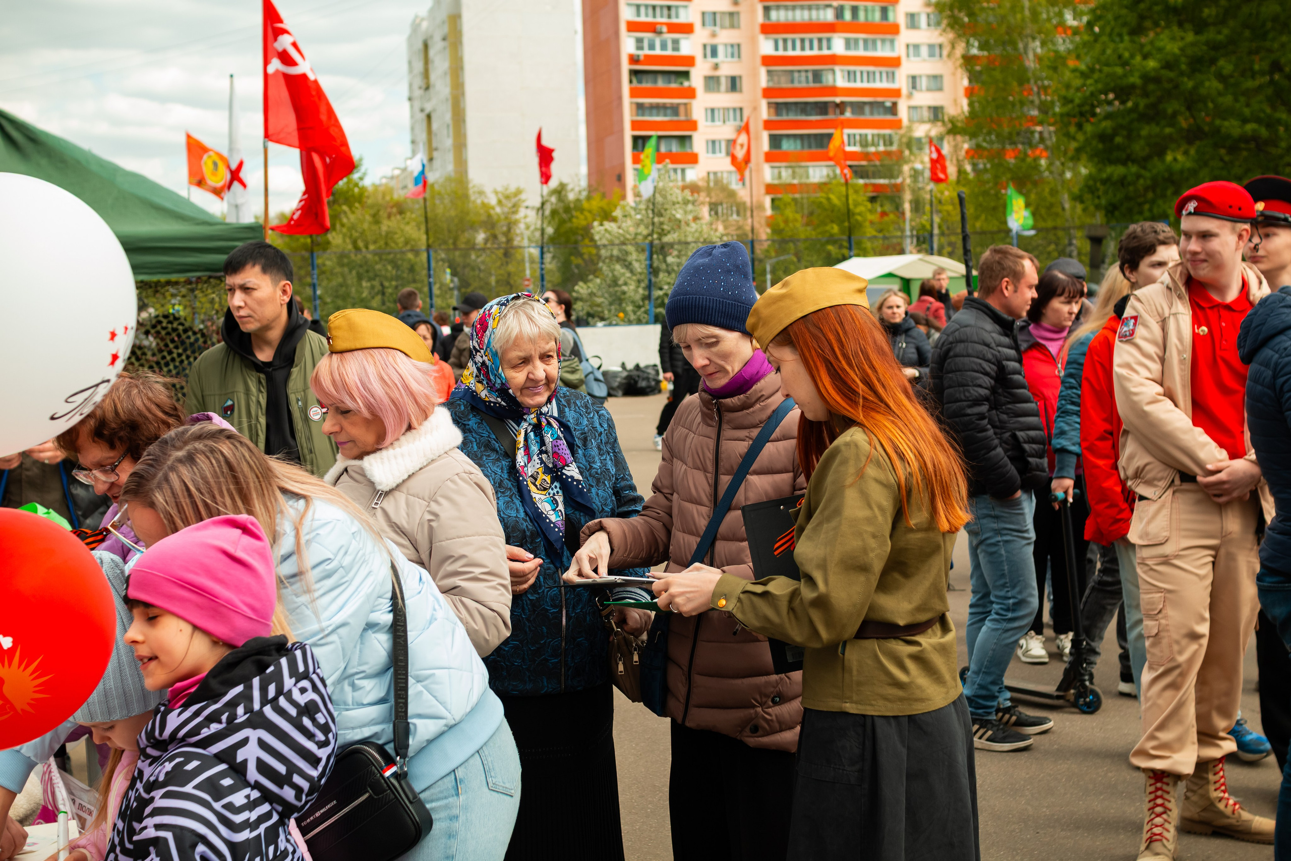 Репортаж с 9 мая 2025 года, День Победы! ВАО Москва. Фотограф Илья Варакин