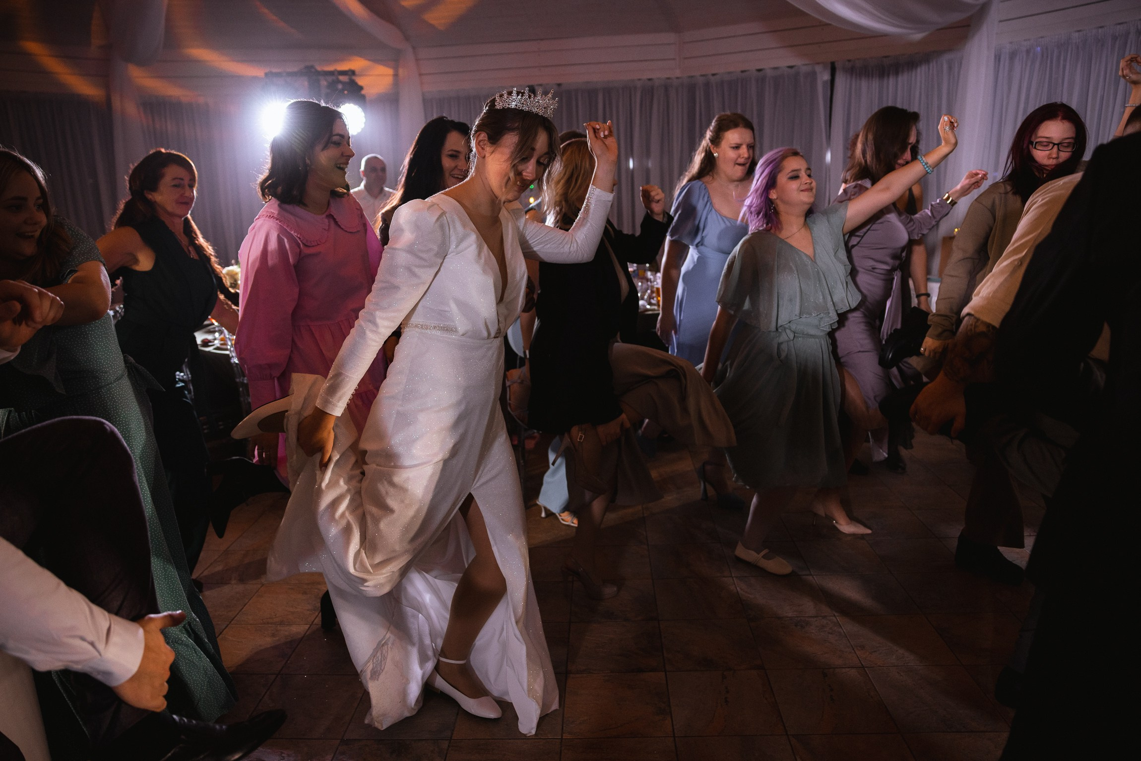 Two people swiped right. Свадебный фотограф Ярославль, Рыбинск