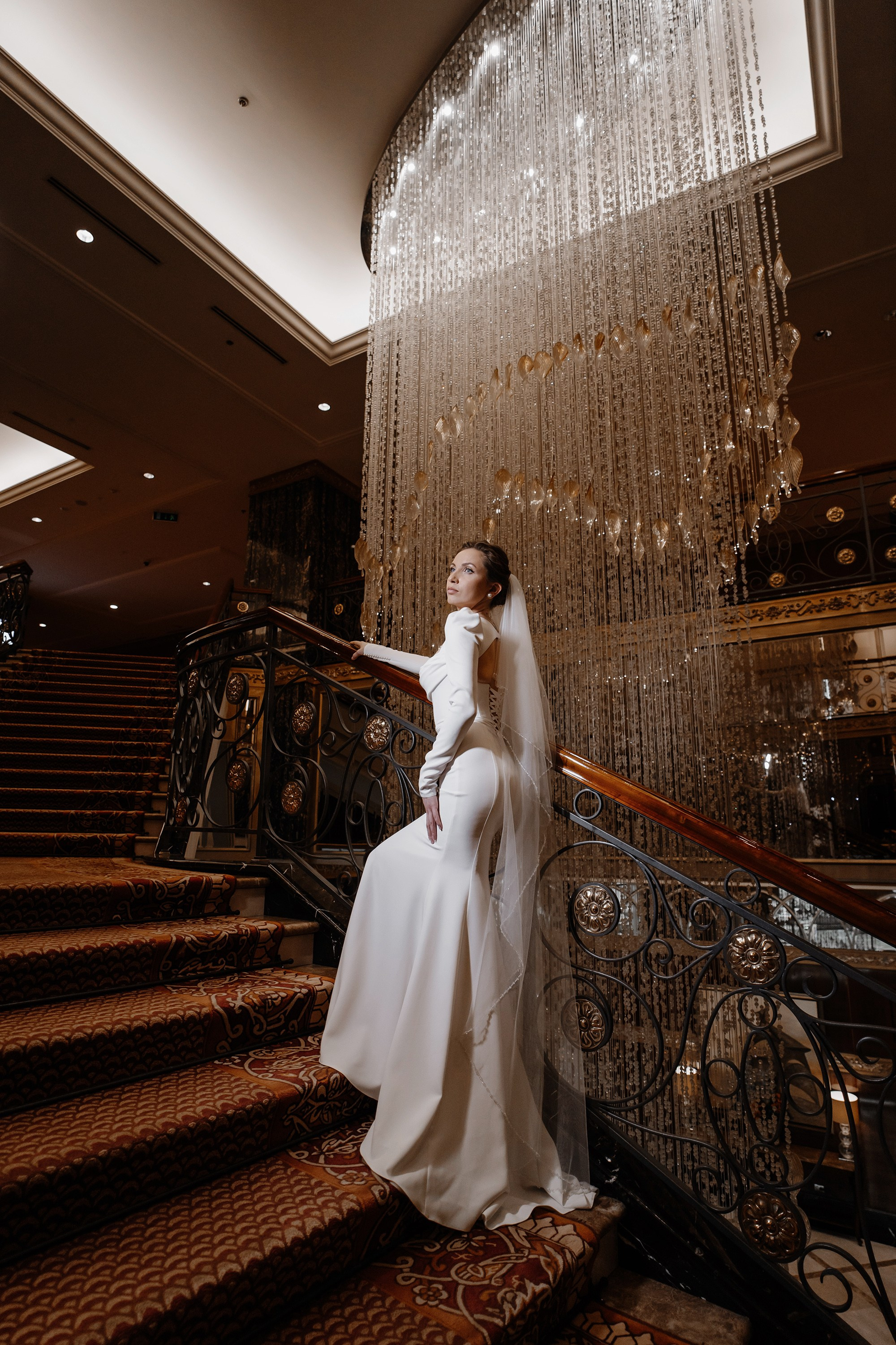 Фотосессия свадьбы в Lotte Plaza. Свадебный и семейный фотограф в Москве Светлана Зоткина