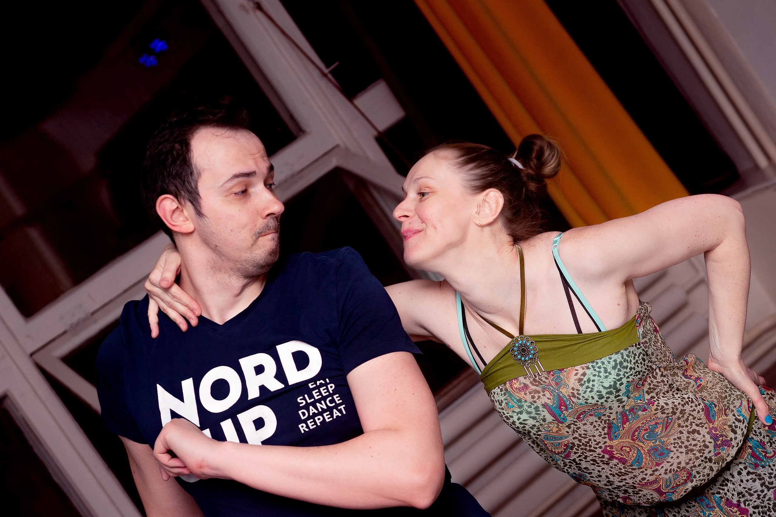 Вечеринка в школе танцев Dance cafe