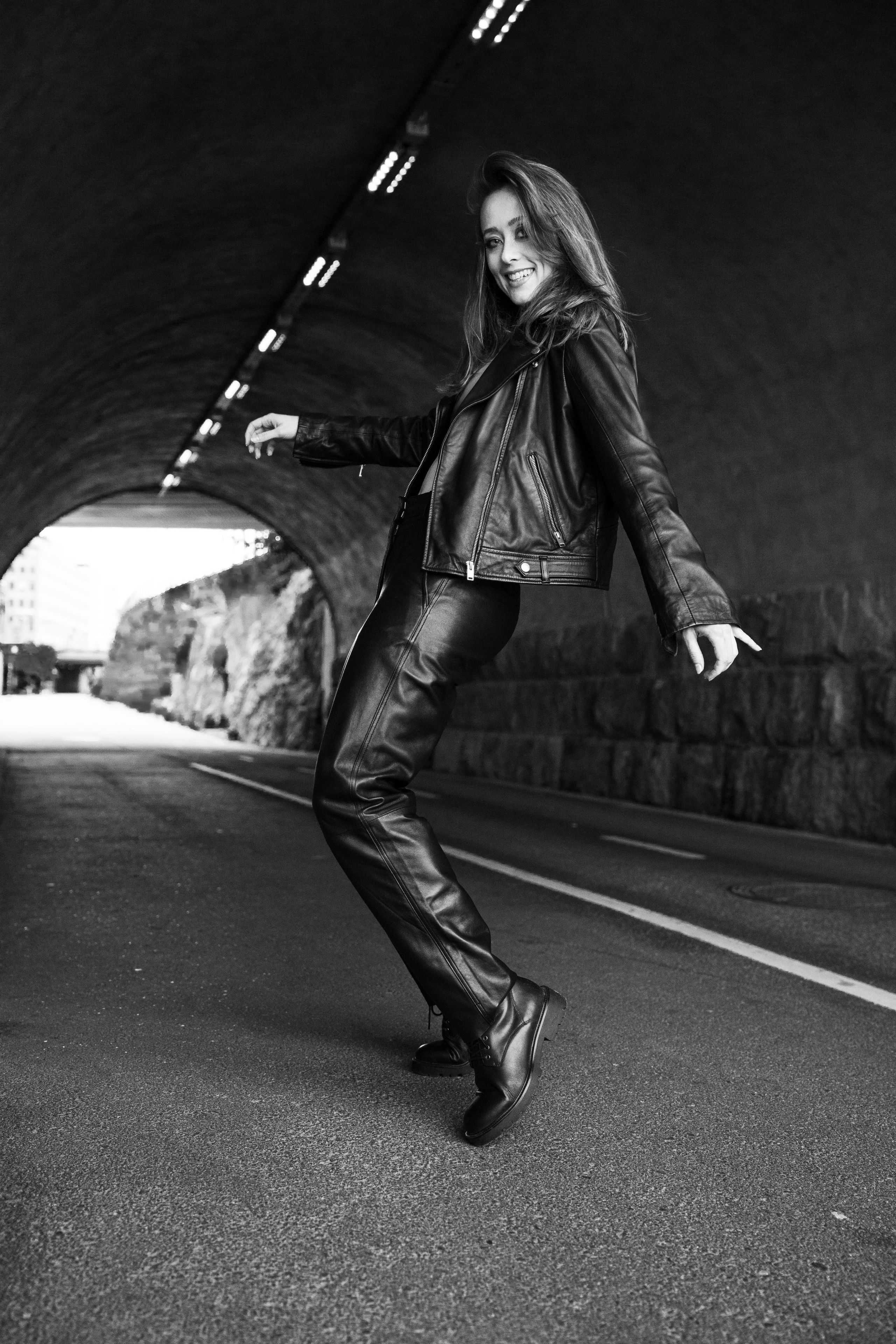 Dance. Lifestyle photographer Turku. I catch emotions in the frame