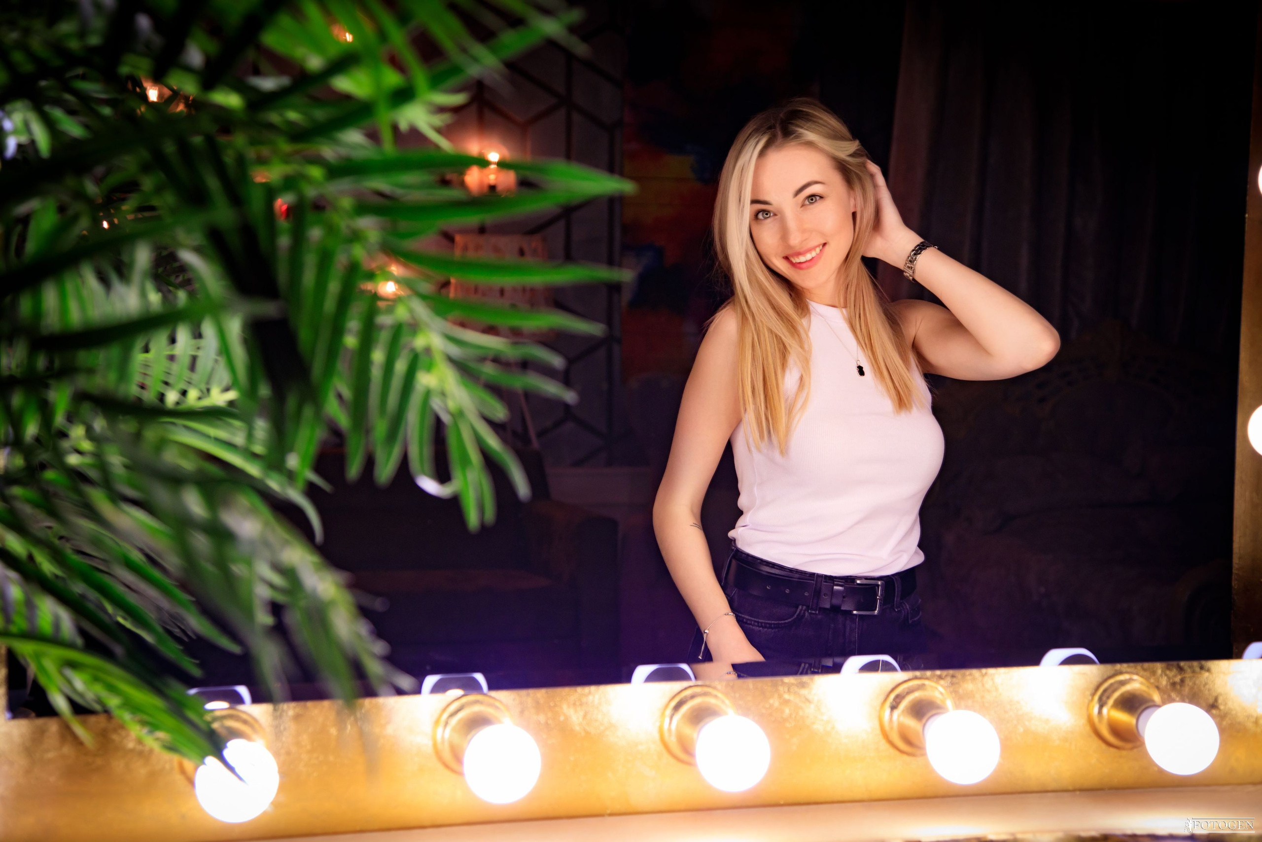 Современная элегантность: Стильные фотосессии в Fotogen. Интерьерная фотостудия FOTOGEN г. Краснодар