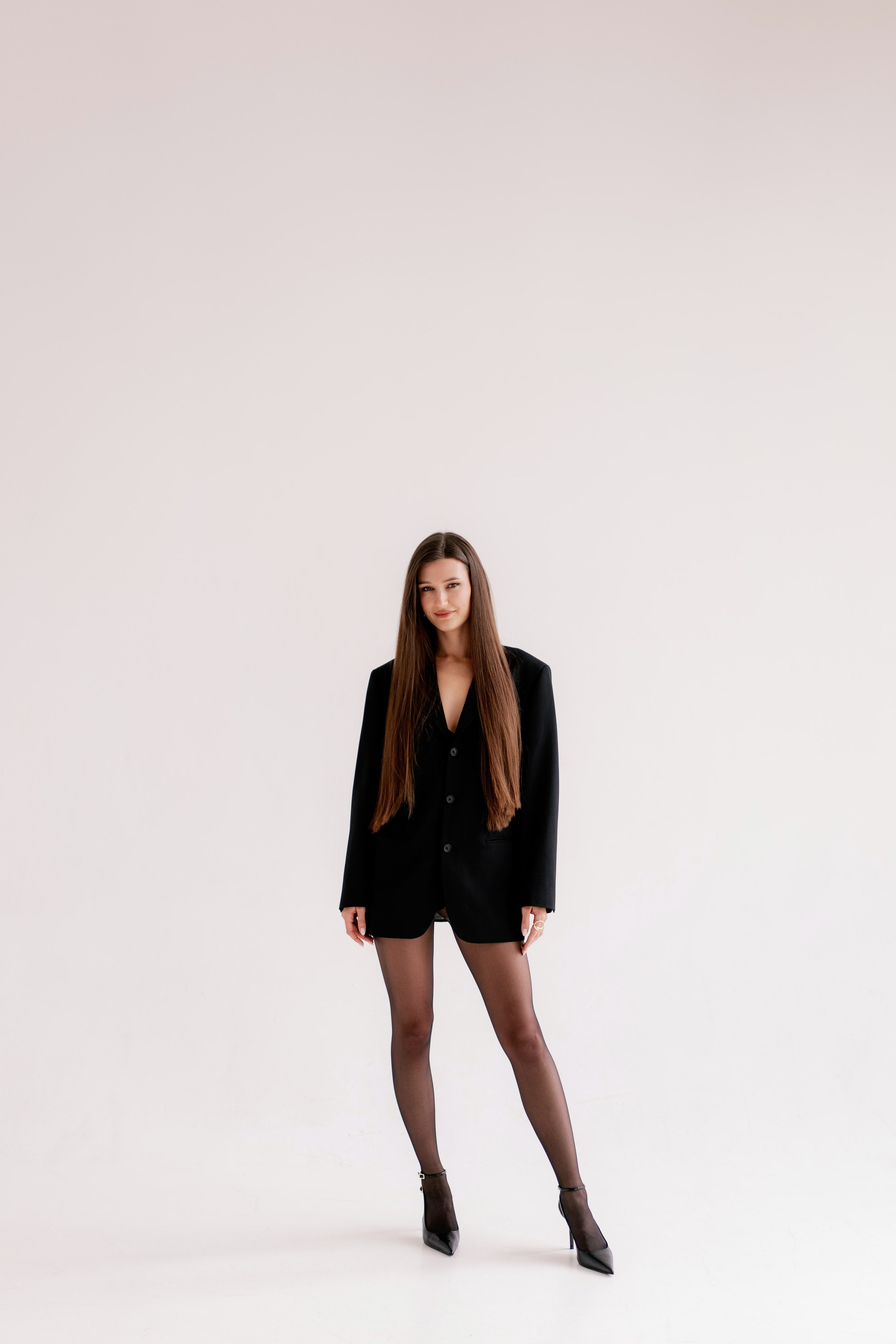 Женские портреты в студии. Портреты студия Москва. Модельные тесты. Lovestory студия в Москве. Женсий фотограф