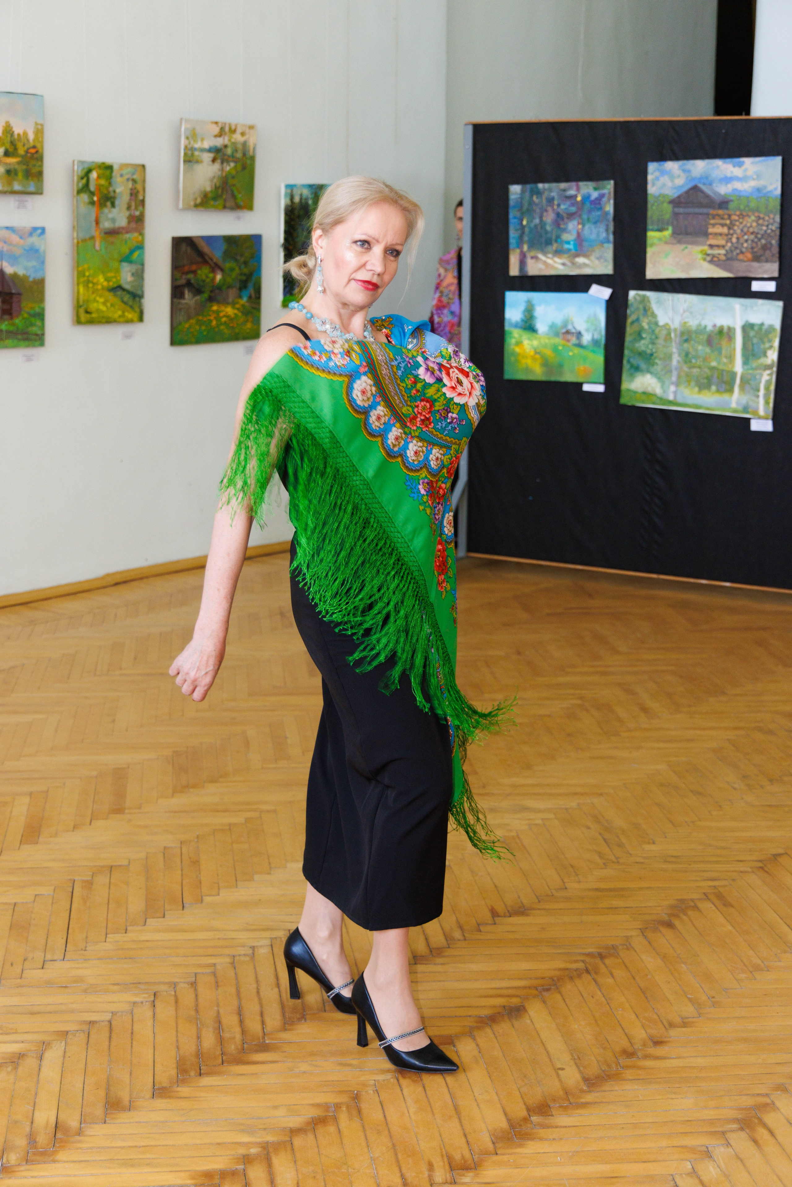 Всероссийский пленэр художников в доме-музее Ильи Репина, 2025. Коллекционер и искусствовед Олеся Ястребова