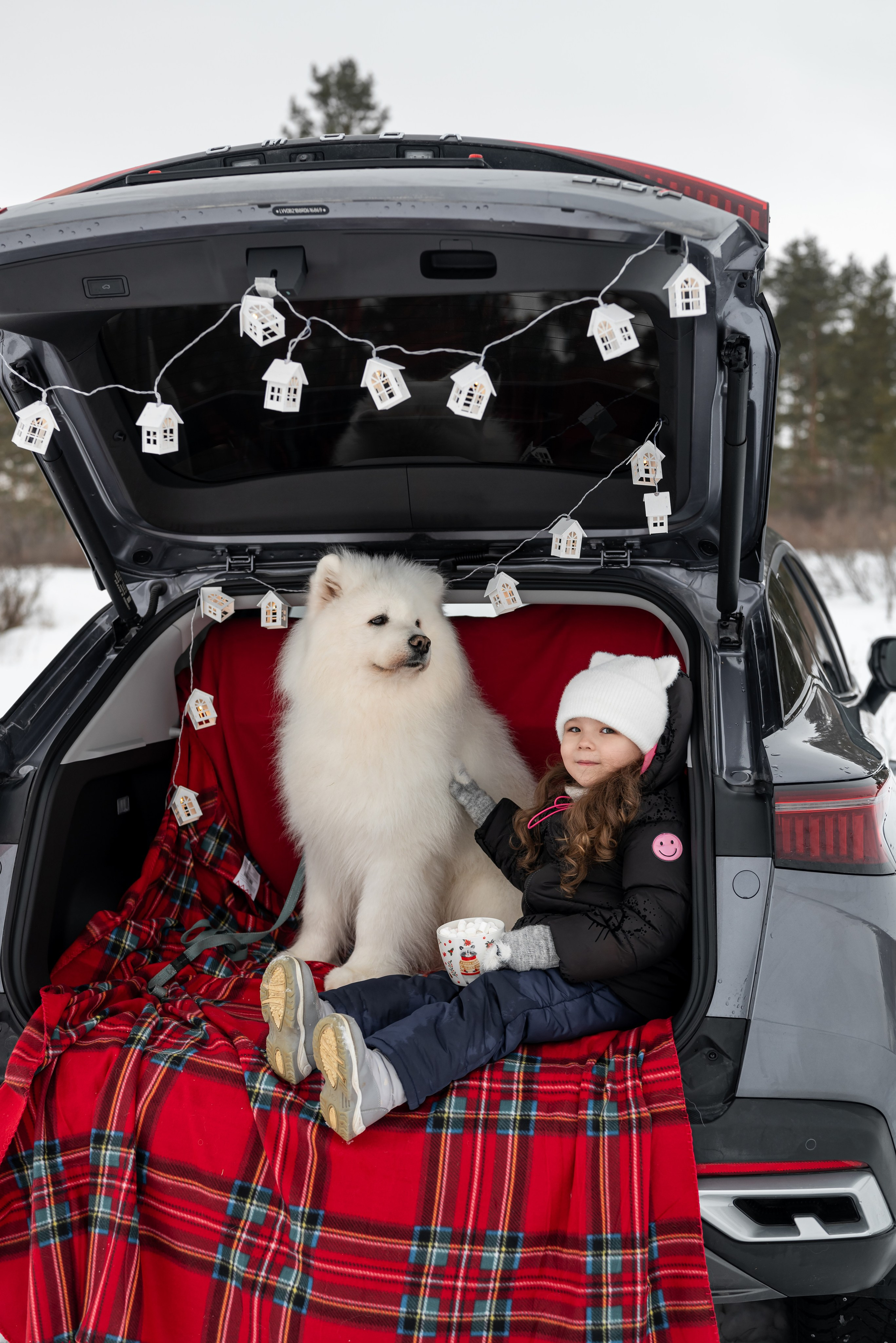 Фотопроект с Платоном и машиной на улице. Фотограф в городе Салават