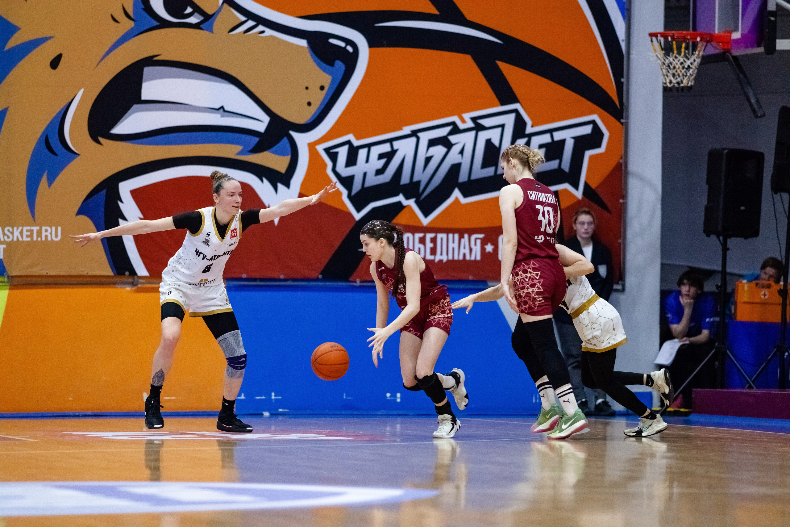 ЧГУ-Атланта — Славянка. Фотография