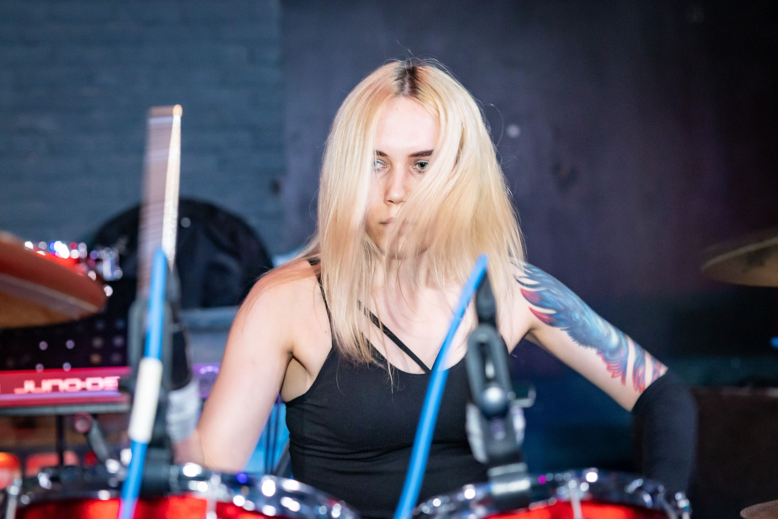 Концерт «Не Школа Барабанов» в Клубе «SOVA». Фотограф Владимир Охрименко