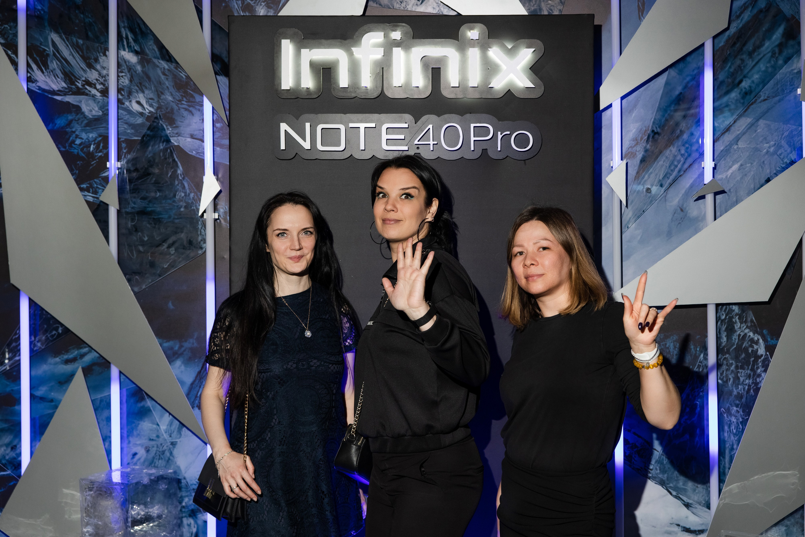Презентация Infinix. Свадебный репортажный фотограф в Москве