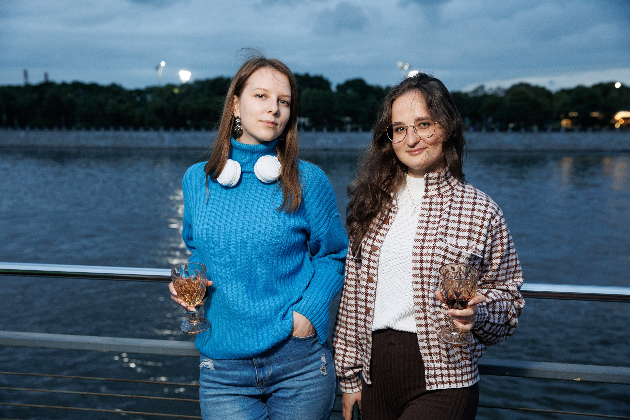 На теплоходах музыка играет. Репортажный Фотограф в Москве Юра Гушан