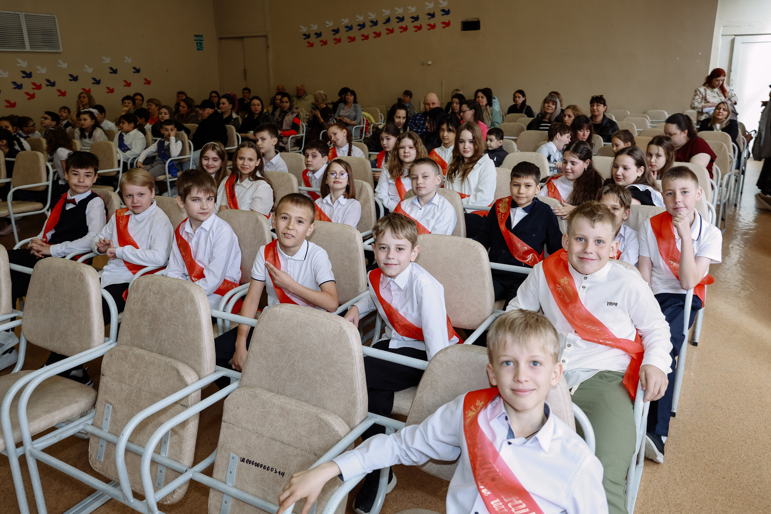 Последний звонок 4б школа 26. Фотограф Юлия Мальцева
