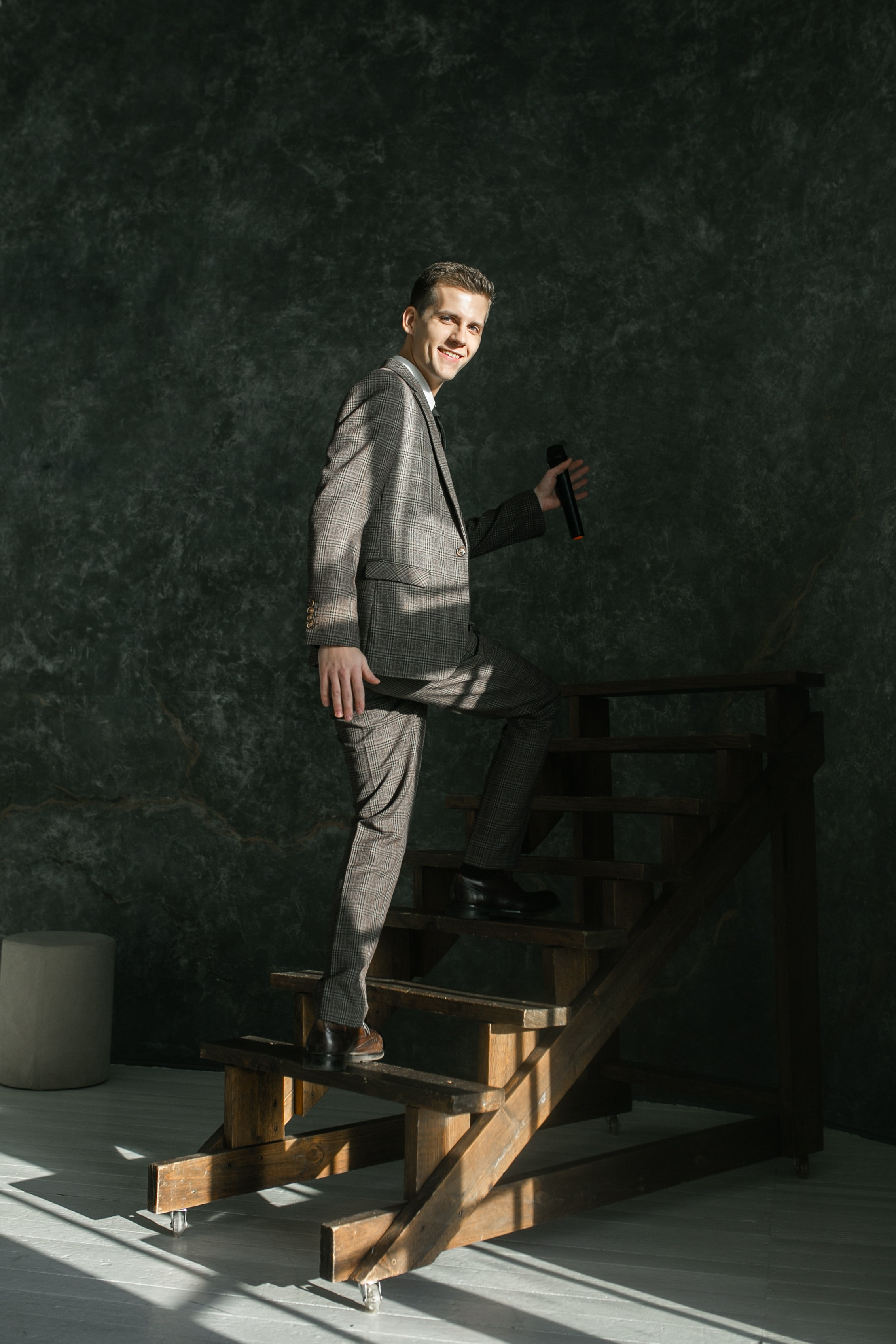 Ведущий. Фотограф в Новосибирске Ася Зверева