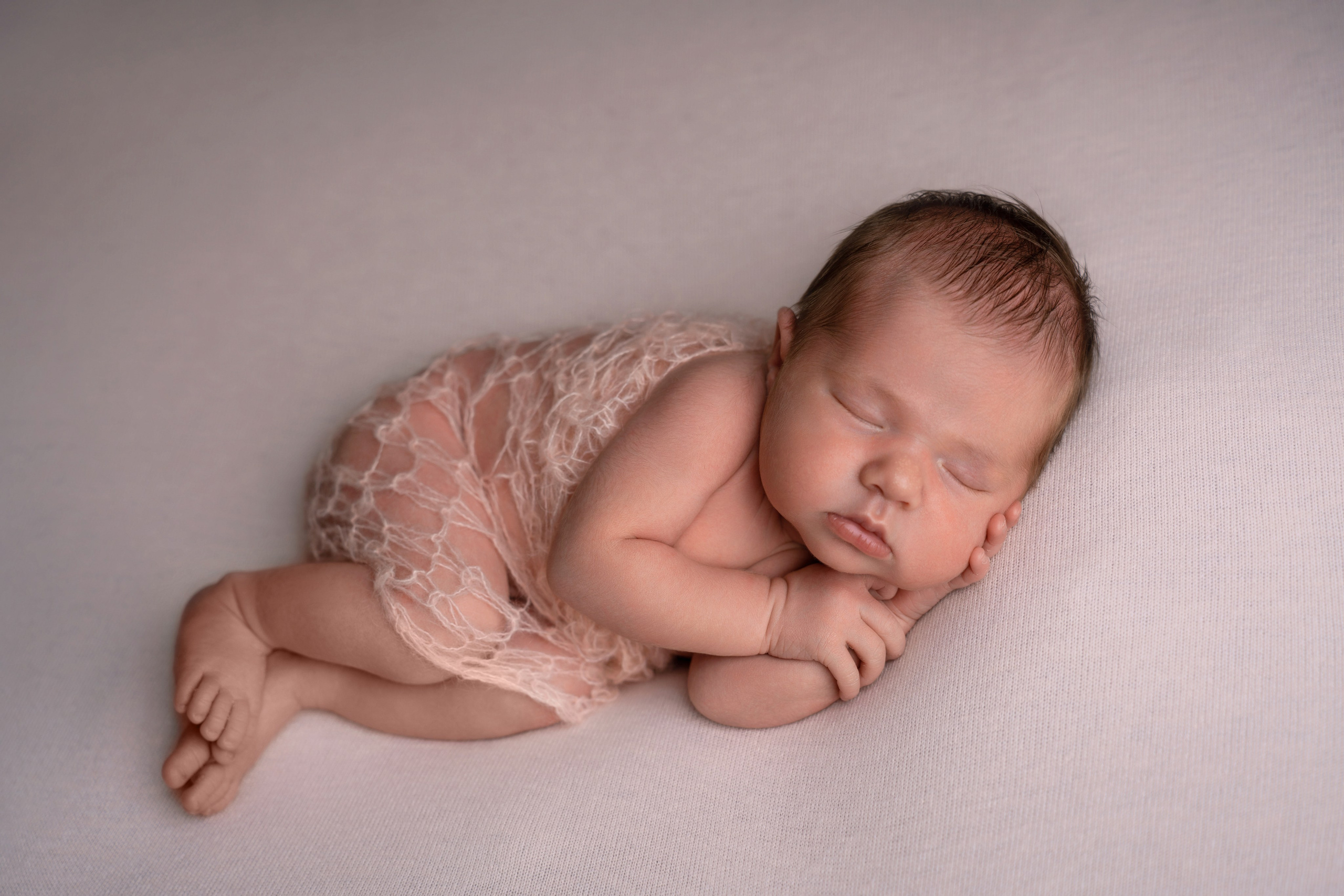 Ньюборн. Фотограф новорожденных Оренбург и свадебный фотограф Оренбург