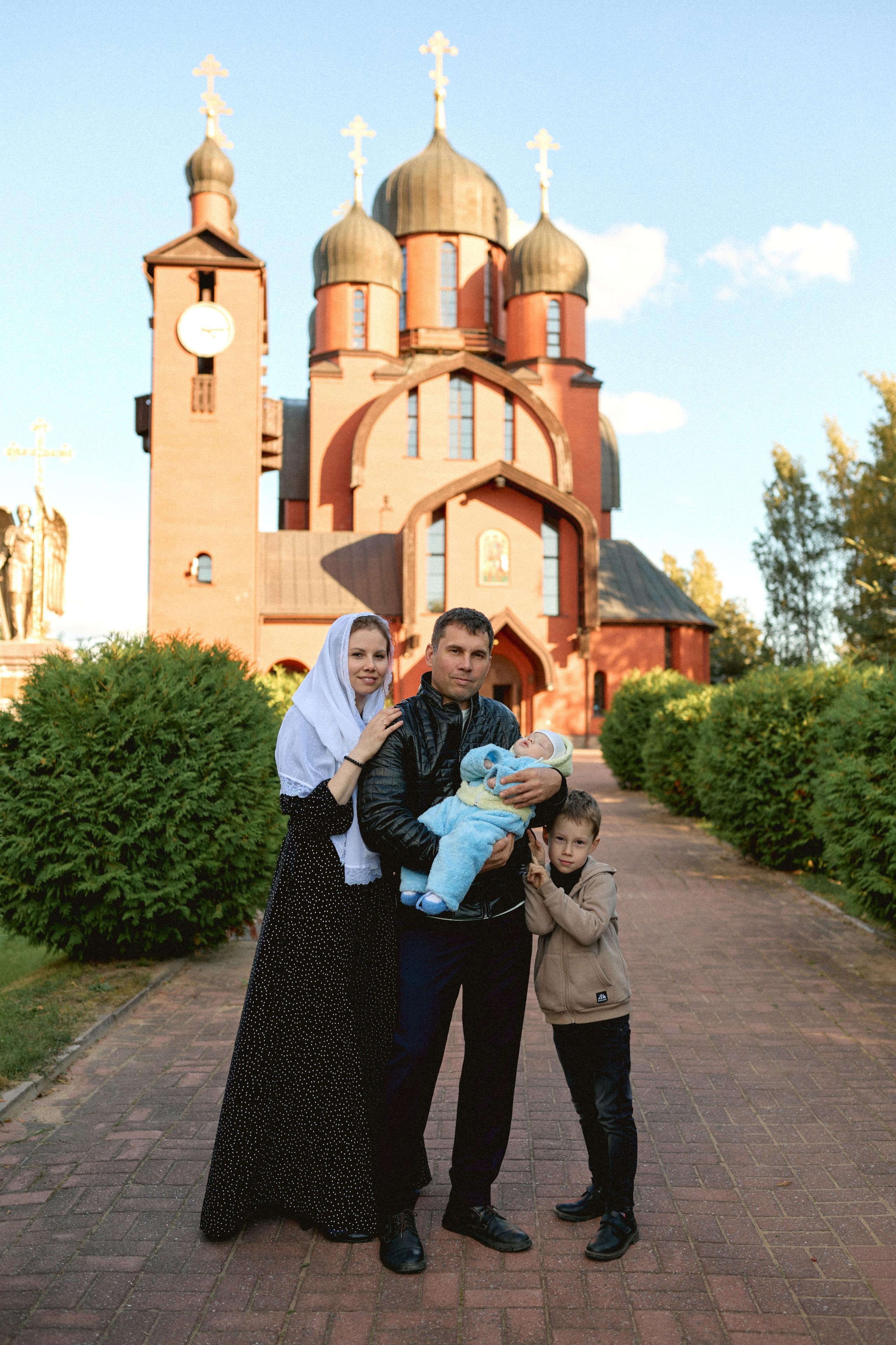 Крещение Кирилла. Сестры Карабаза. Фотографы и ретушеры в Москве и Санкт-Петербурге