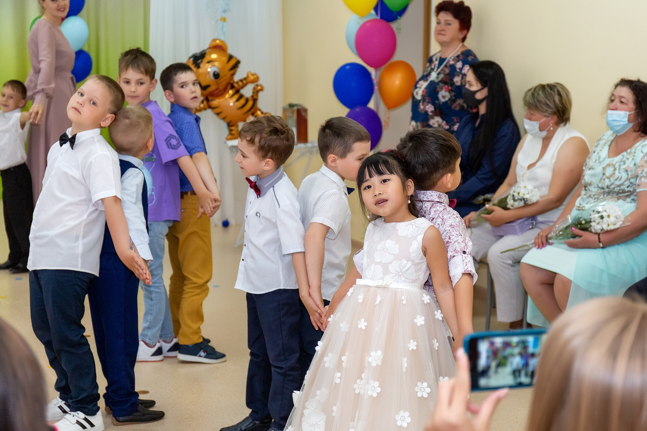 Выпускной. Детский сад «Тигрёнок». Стильный выпускной альбом Владивосток фотограф Вероника Мигачева